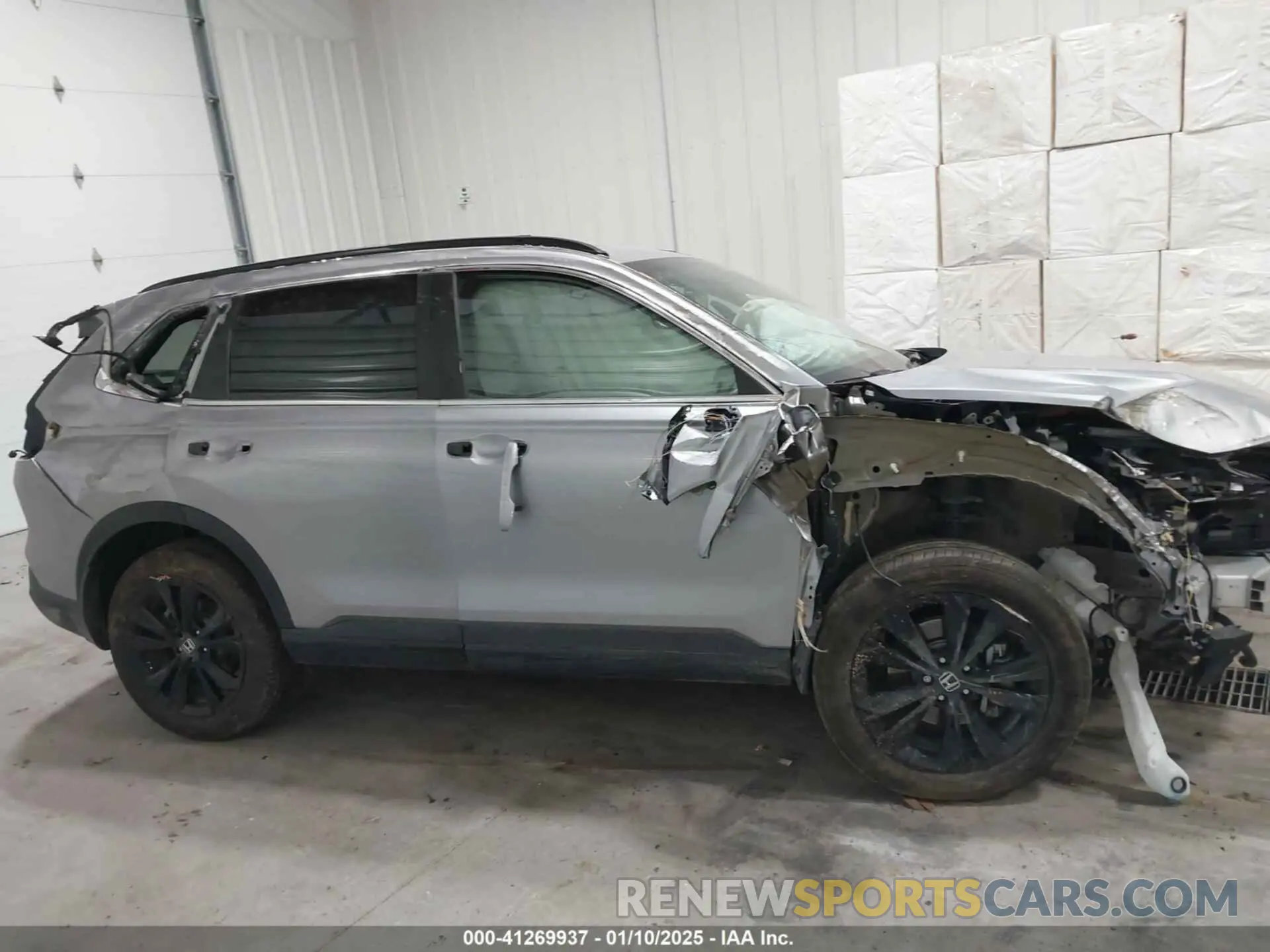13 Photograph of a damaged car 5J6RS6H96PL013684 HONDA CR-V 2023