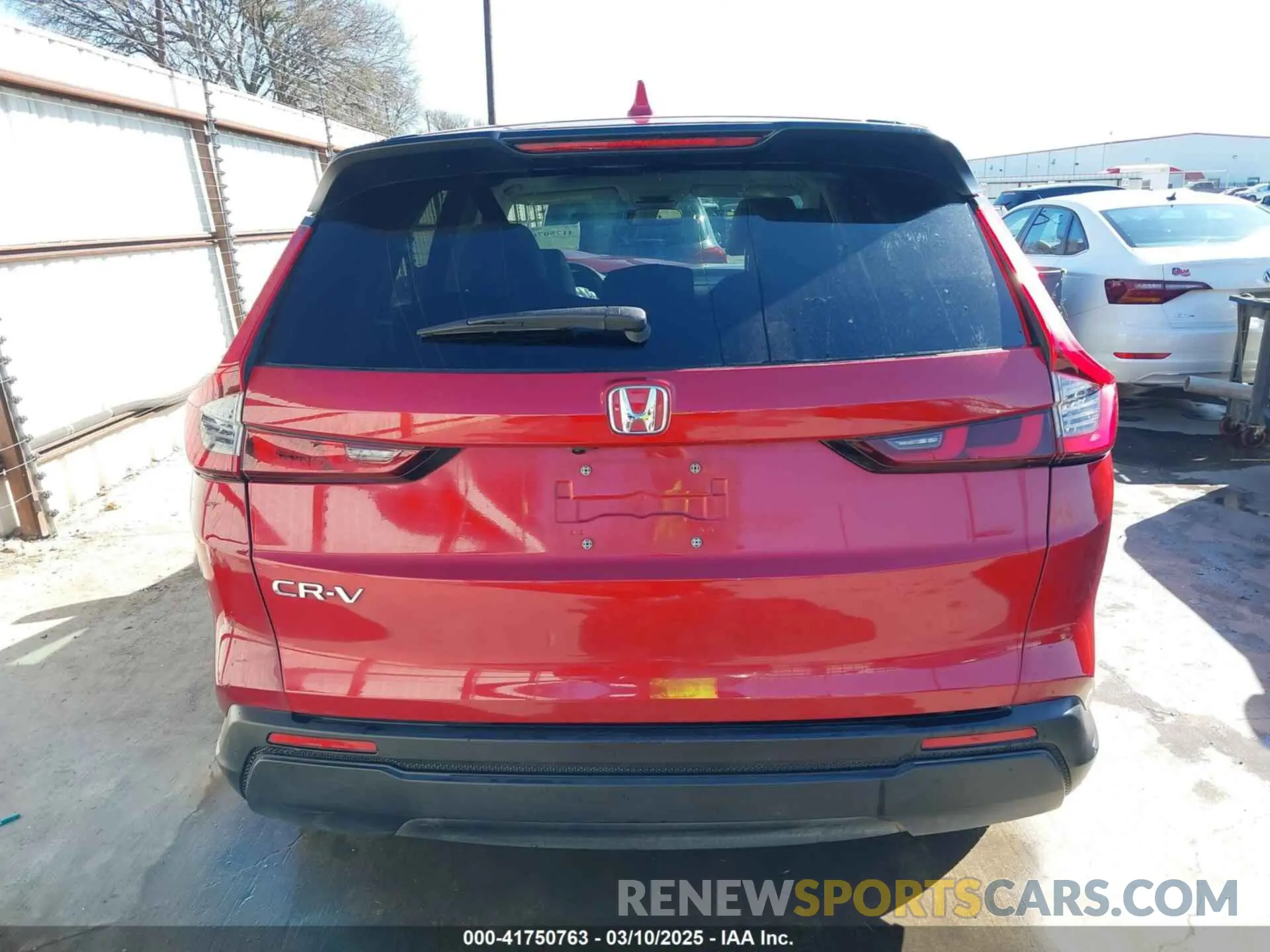 17 Photograph of a damaged car 7FARS3H42PE005307 HONDA CR-V 2023