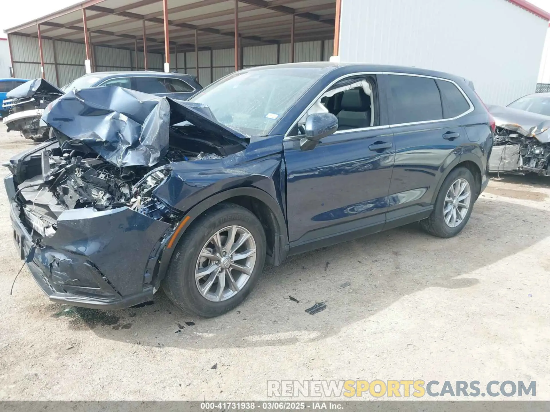 2 Photograph of a damaged car 7FARS3H71PE004093 HONDA CR-V 2023