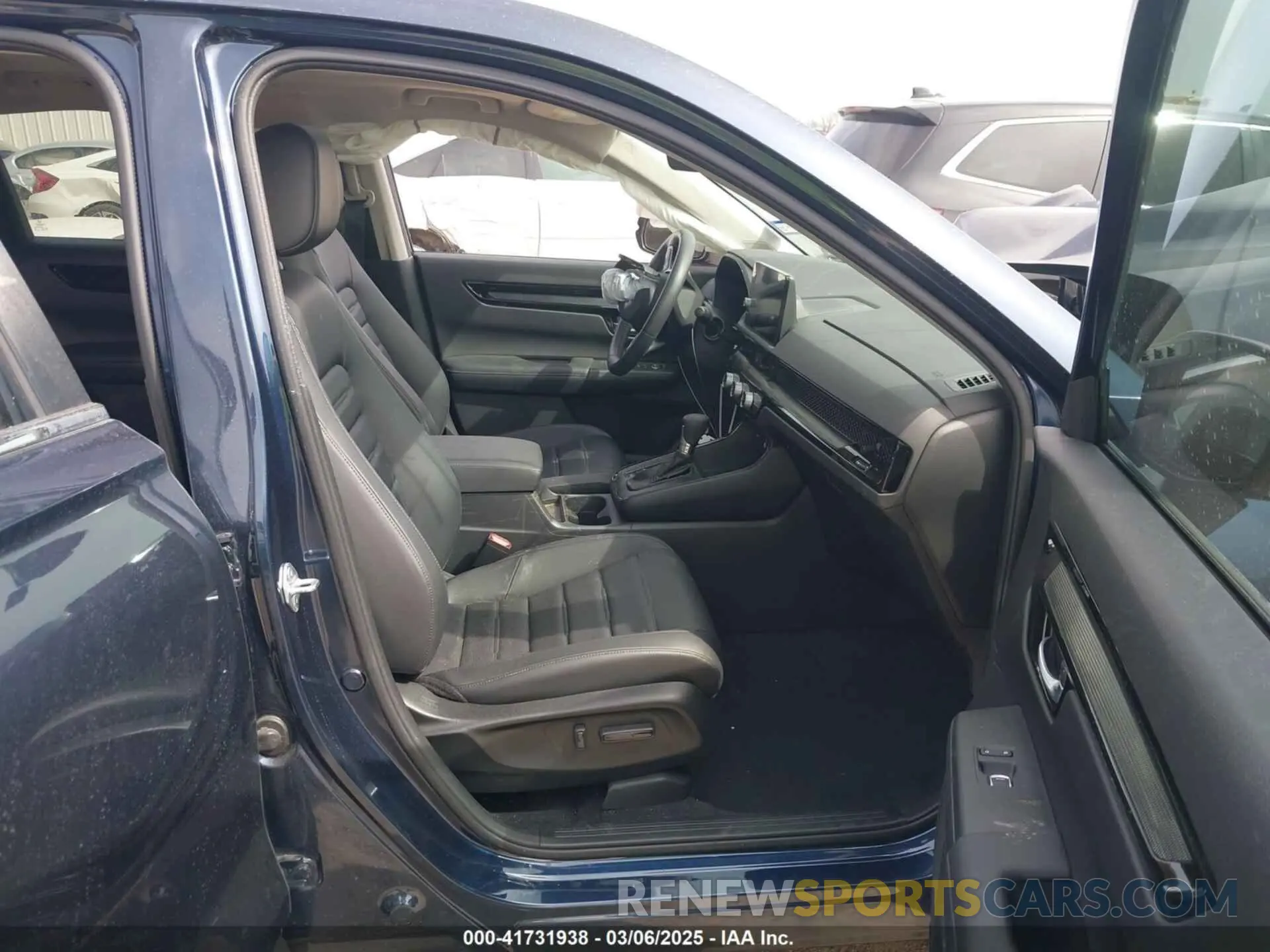 5 Photograph of a damaged car 7FARS3H71PE004093 HONDA CR-V 2023
