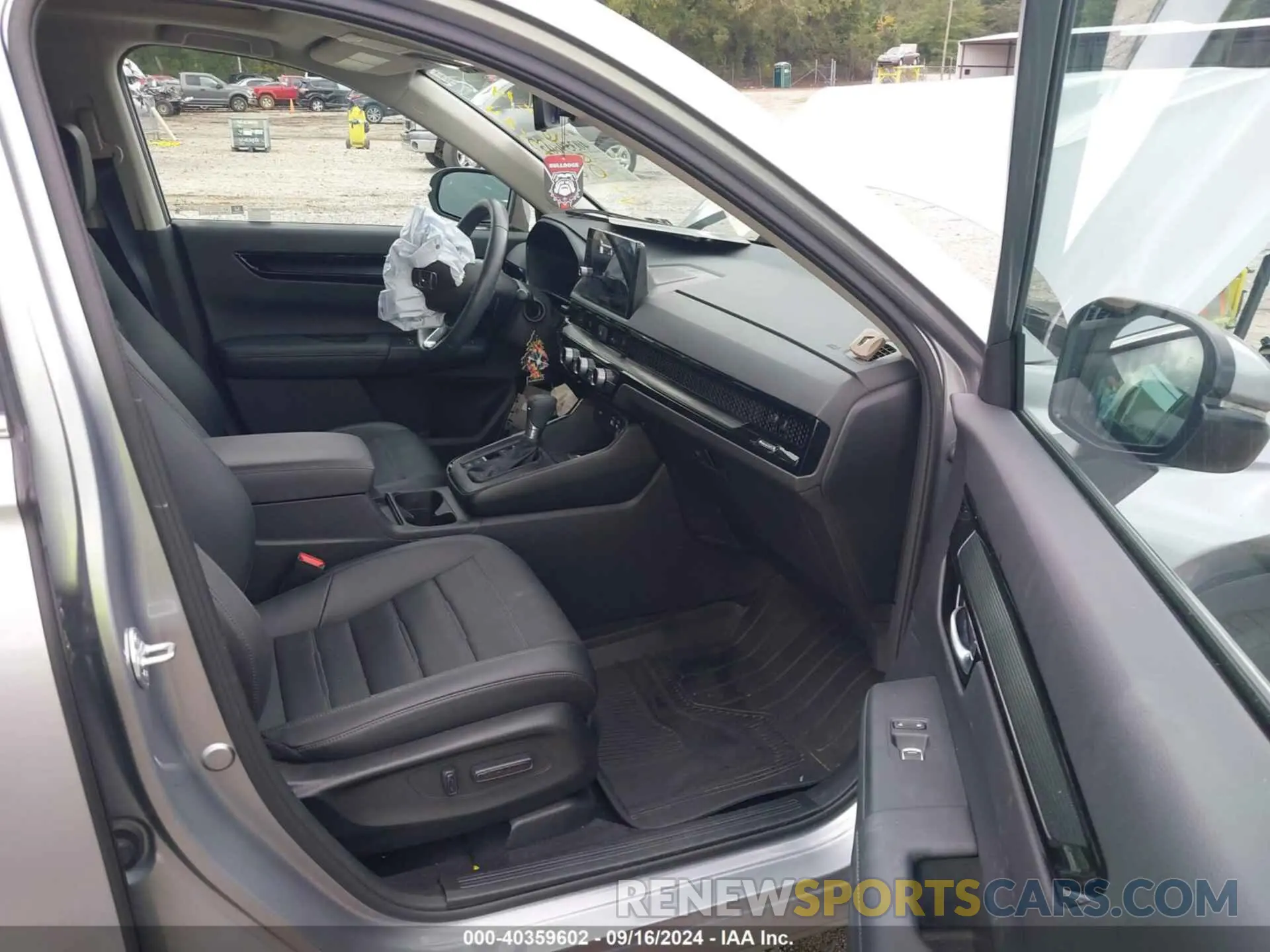 5 Photograph of a damaged car 7FARS3H75PE010916 HONDA CR-V 2023
