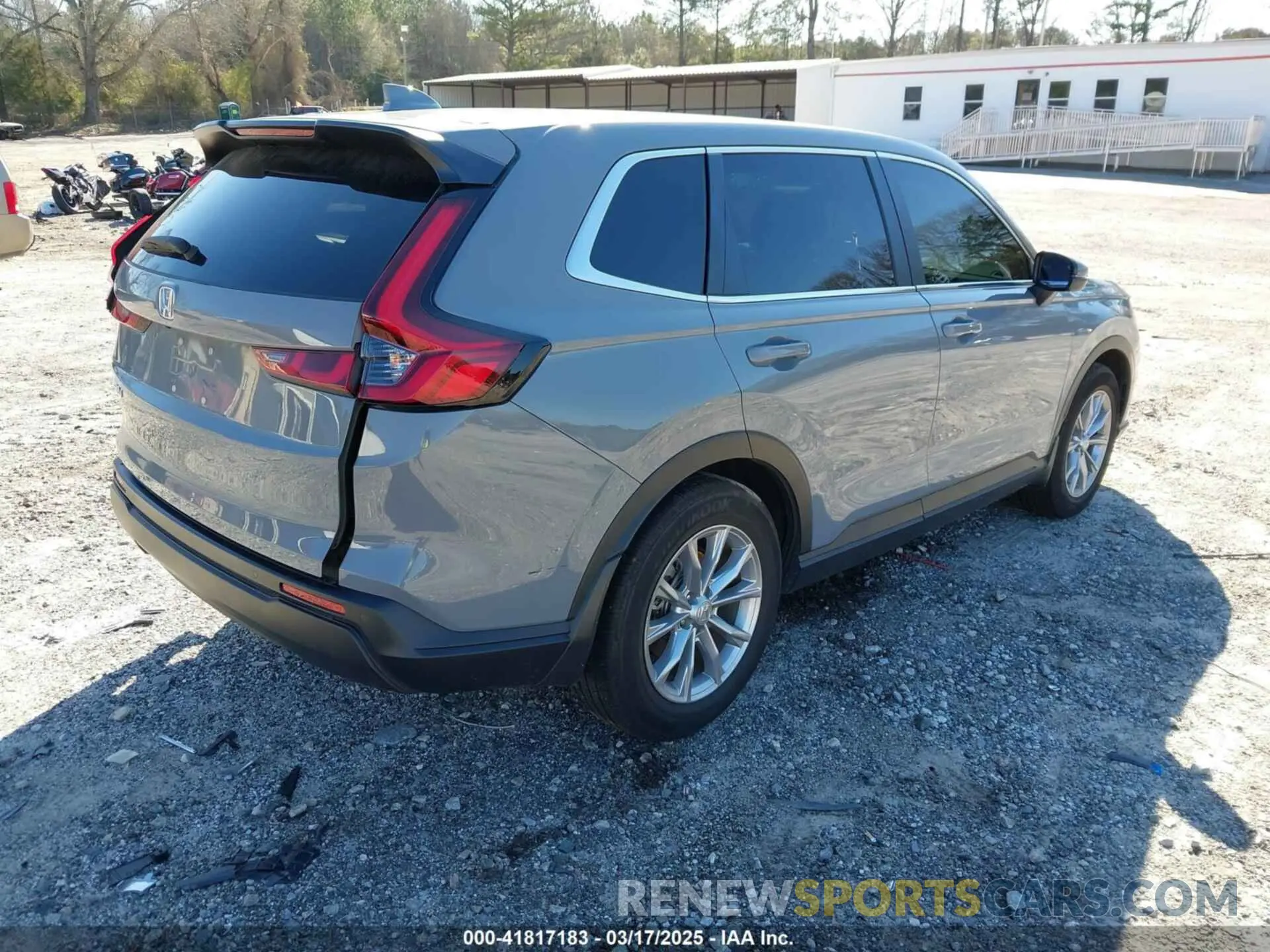 4 Photograph of a damaged car 7FARS3H77PE001876 HONDA CR-V 2023