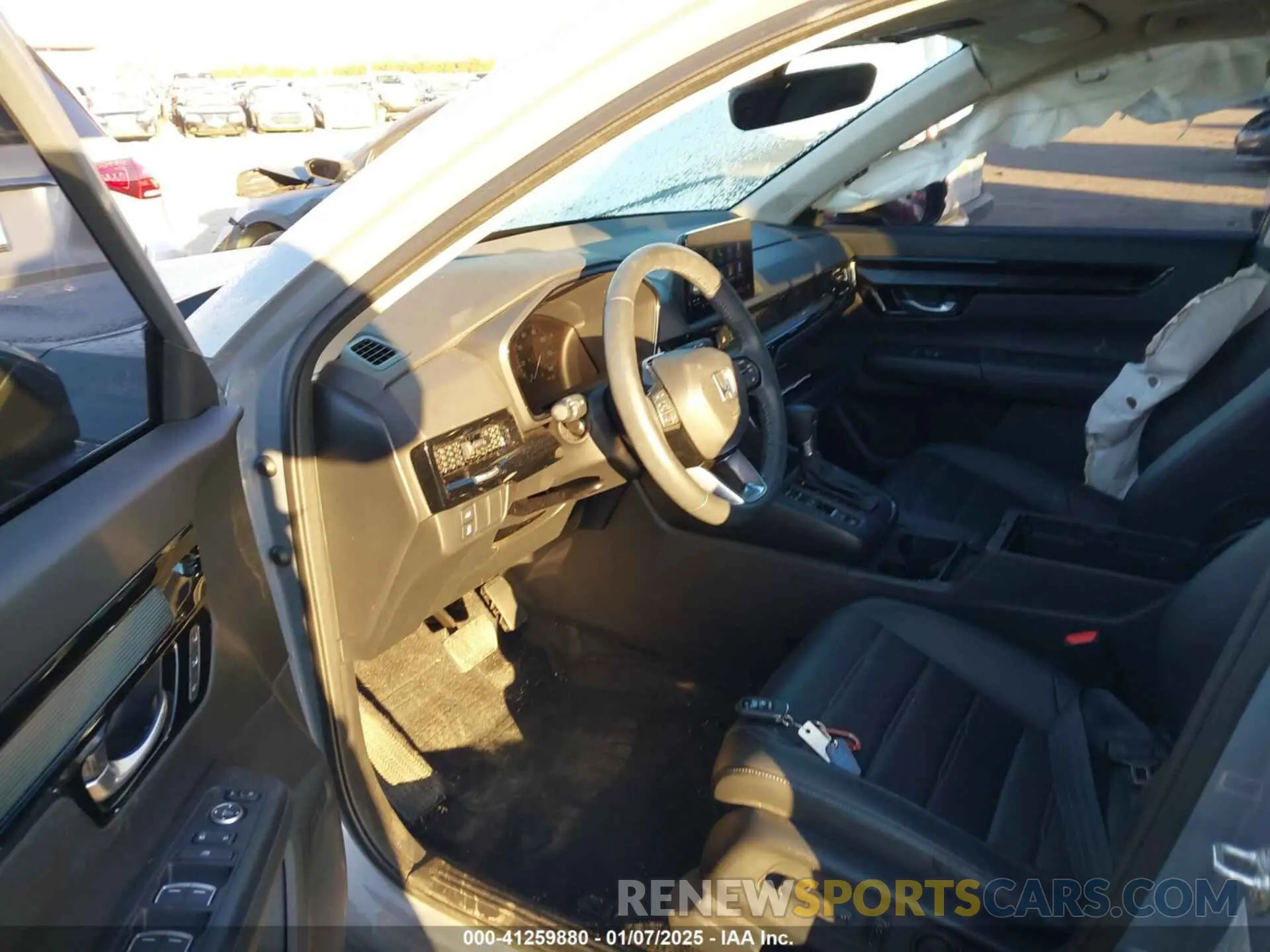 5 Photograph of a damaged car 7FARS3H77PE008164 HONDA CR-V 2023