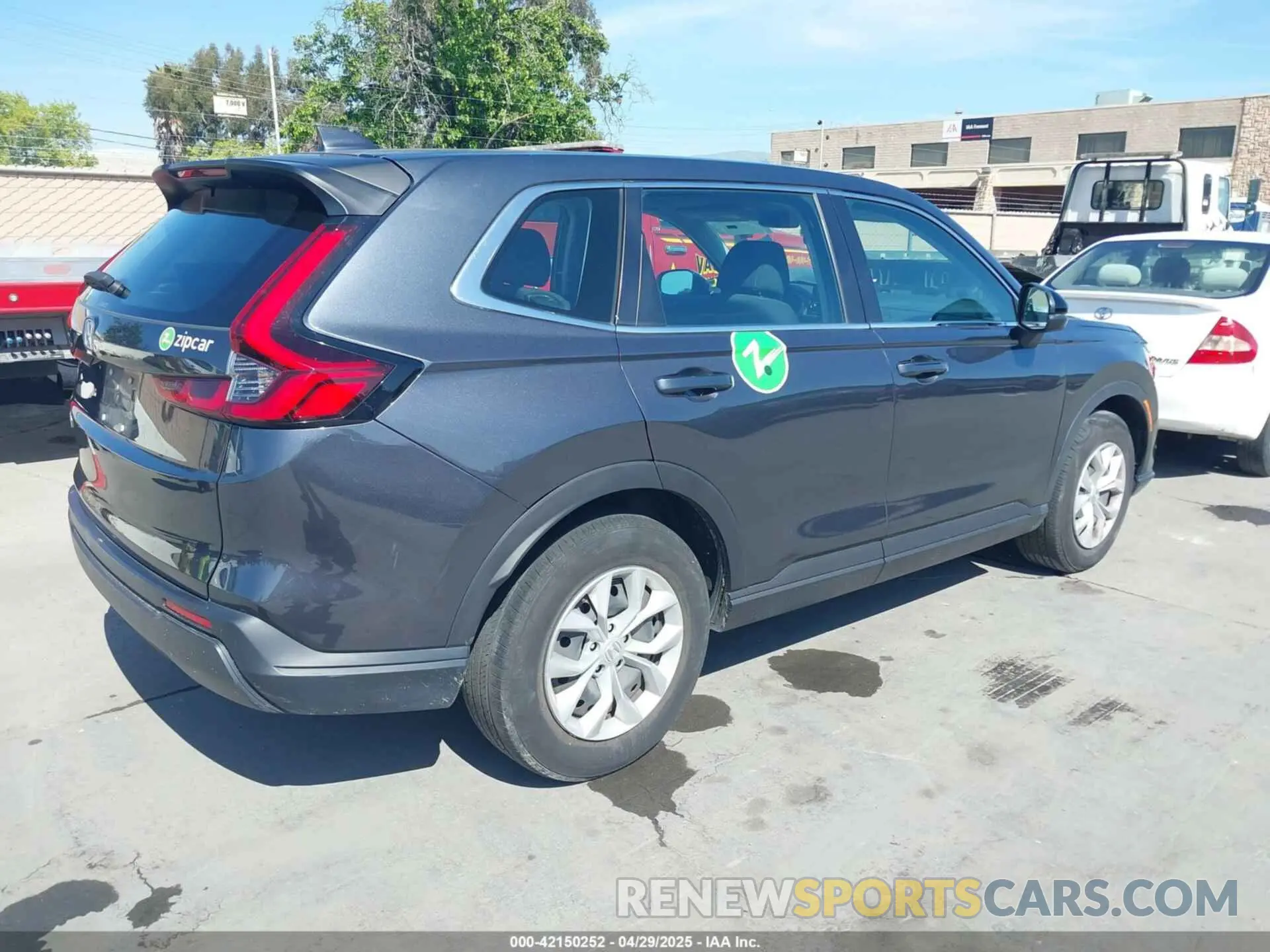 4 Photograph of a damaged car 7FARS4H22PE023004 HONDA CR-V 2023