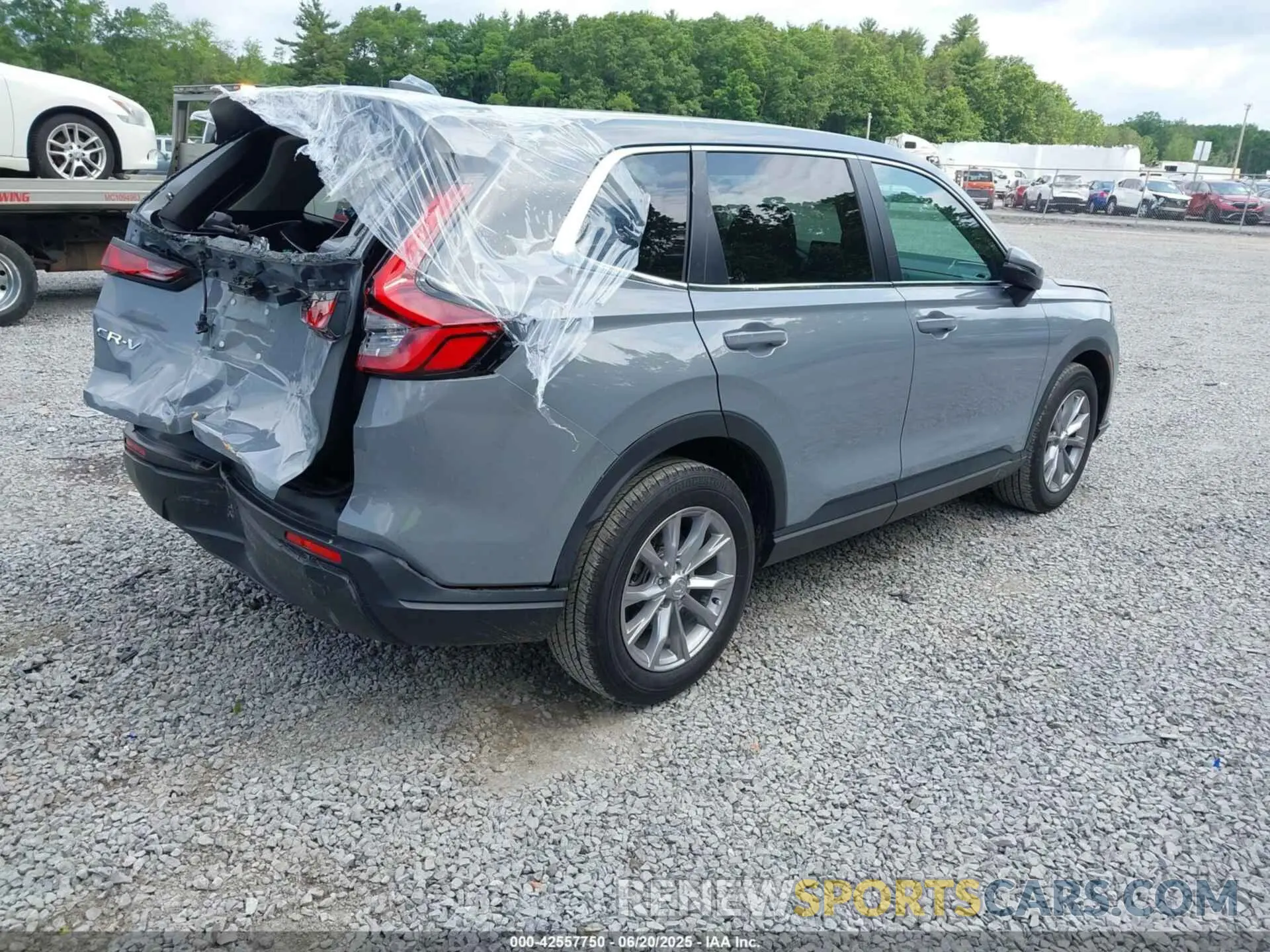 4 Photograph of a damaged car 7FARS4H44PE013544 HONDA CR-V 2023