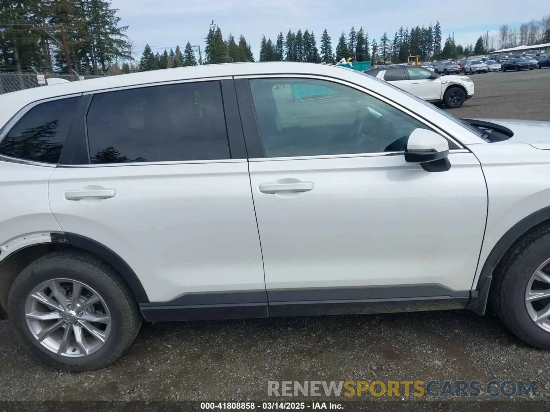 14 Photograph of a damaged car 7FARS4H45PE017392 HONDA CR-V 2023