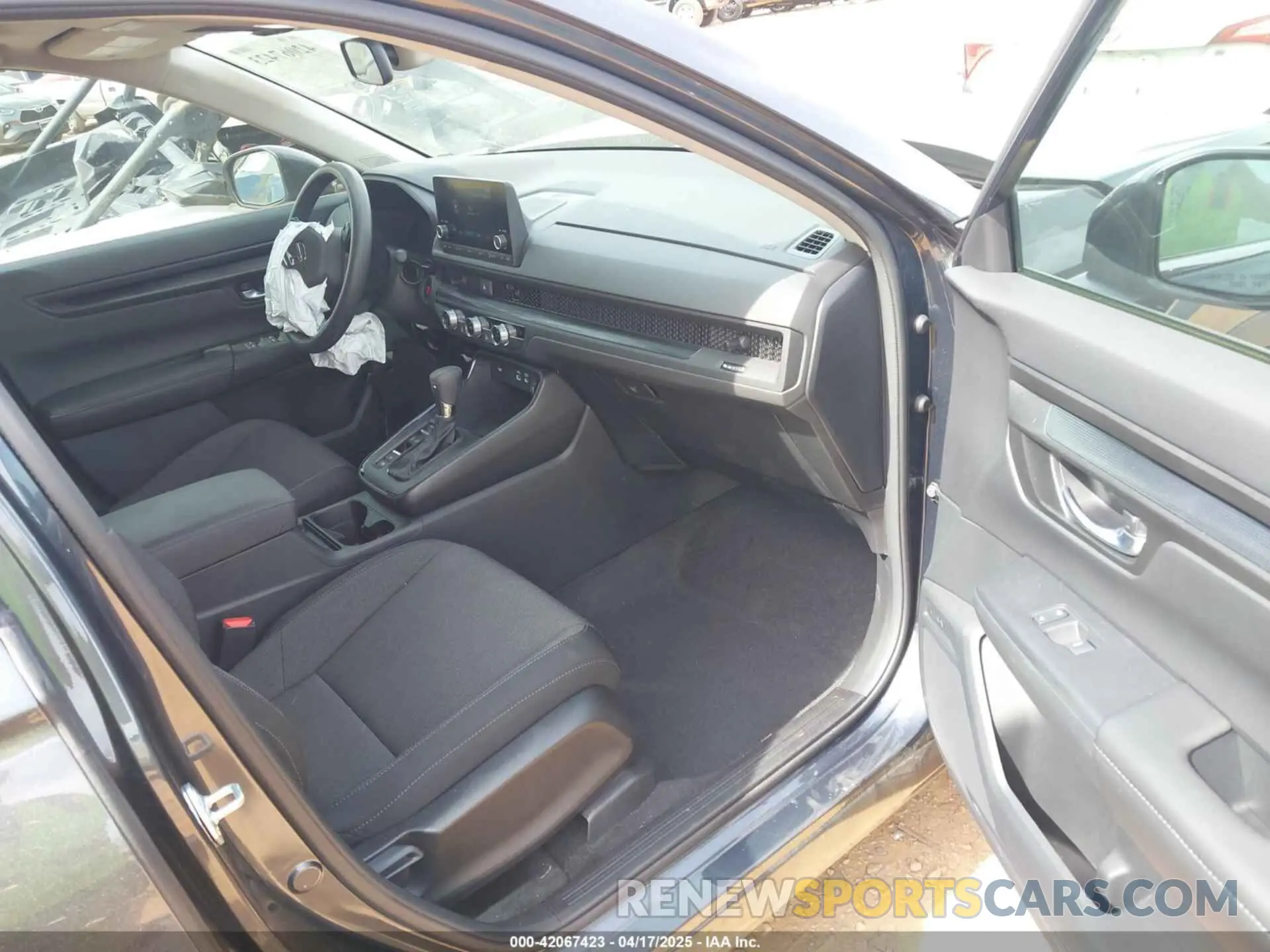 5 Photograph of a damaged car 7FARS4H49PE014821 HONDA CR-V 2023