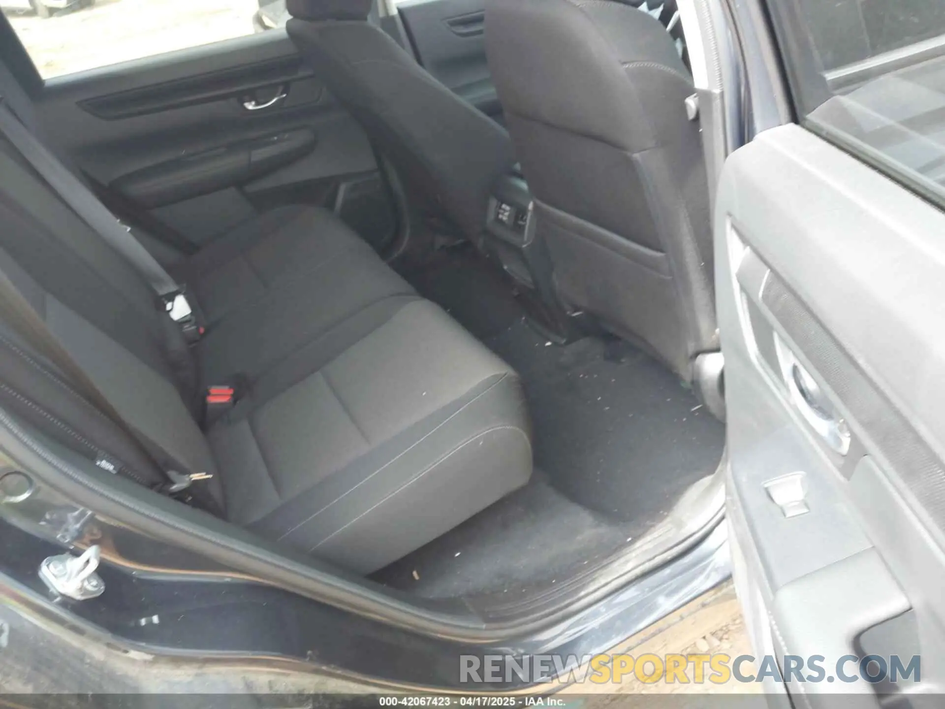 8 Photograph of a damaged car 7FARS4H49PE014821 HONDA CR-V 2023