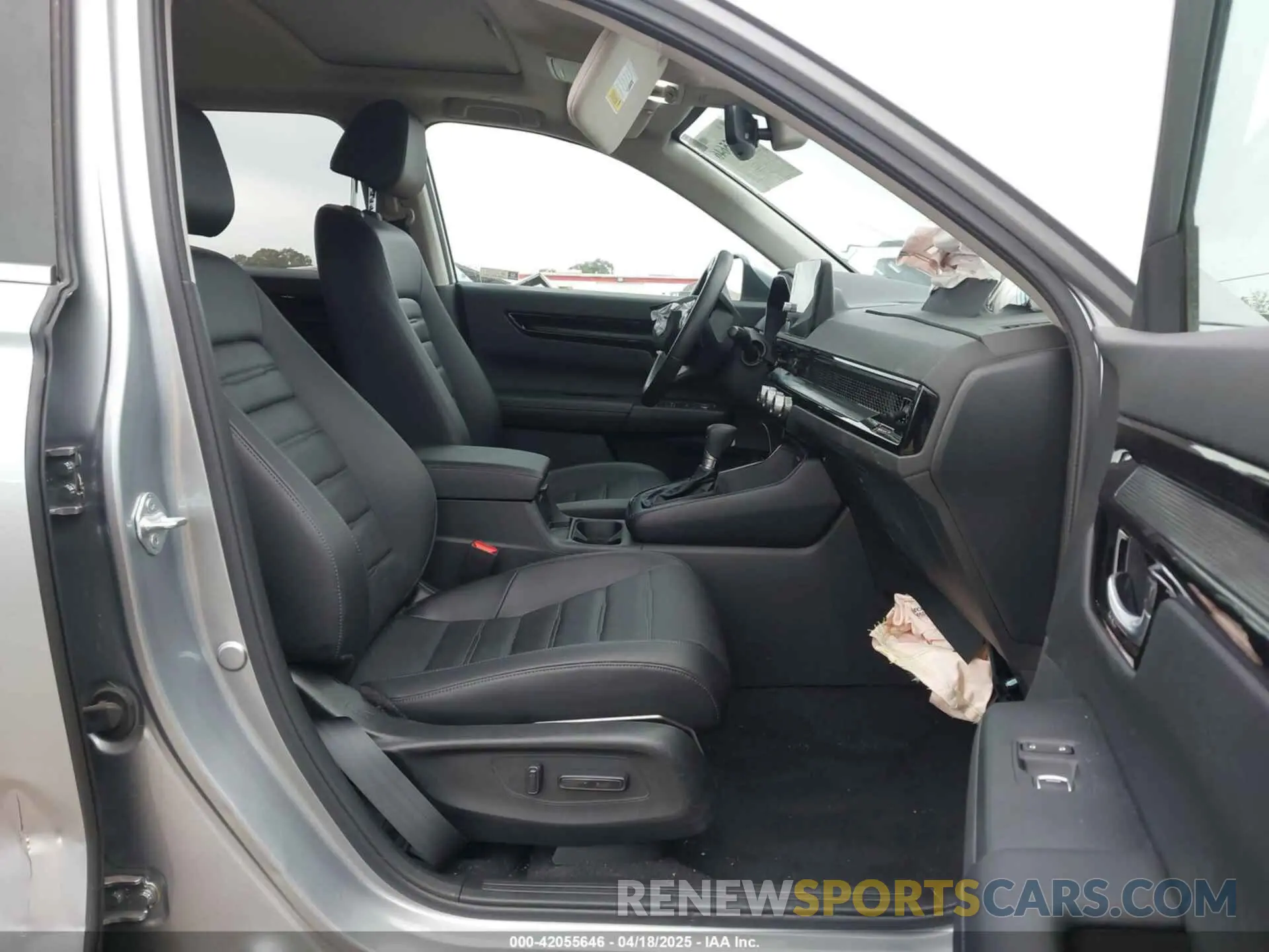 5 Photograph of a damaged car 7FARS4H73PE017692 HONDA CR-V 2023