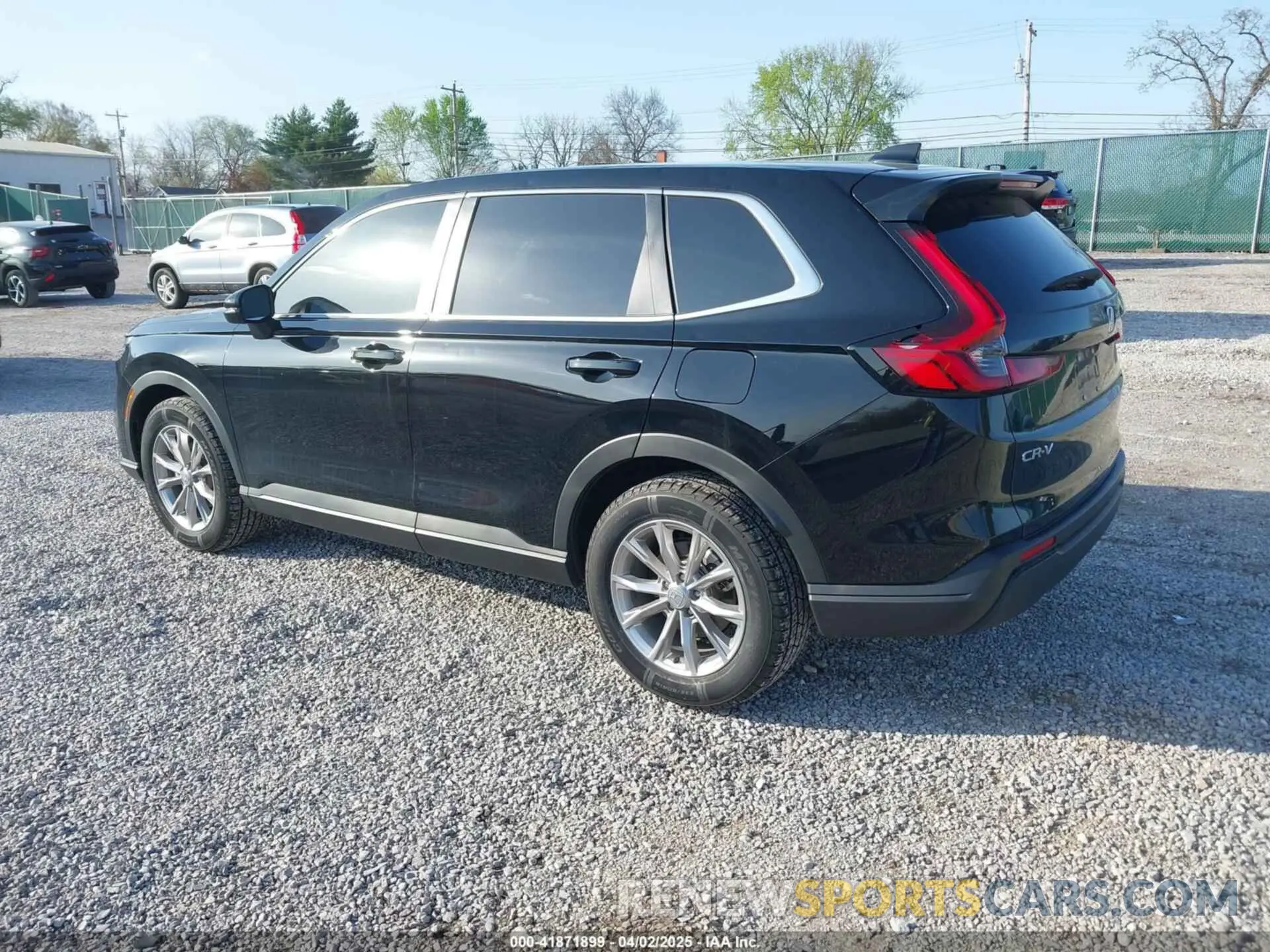 3 Photograph of a damaged car 7FARS4H75PE004054 HONDA CR-V 2023