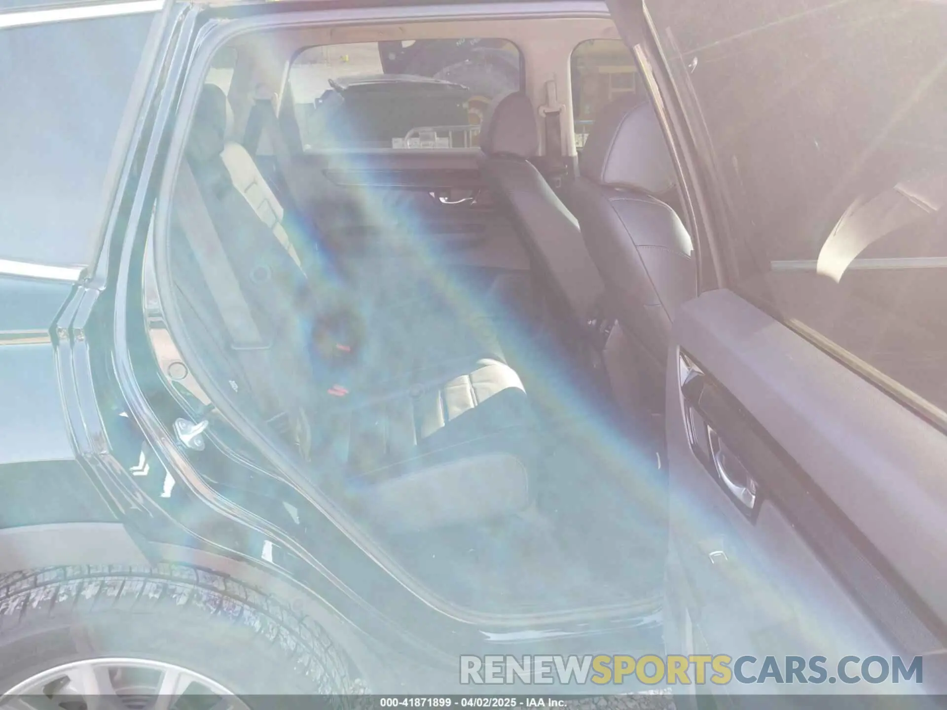 8 Photograph of a damaged car 7FARS4H75PE004054 HONDA CR-V 2023