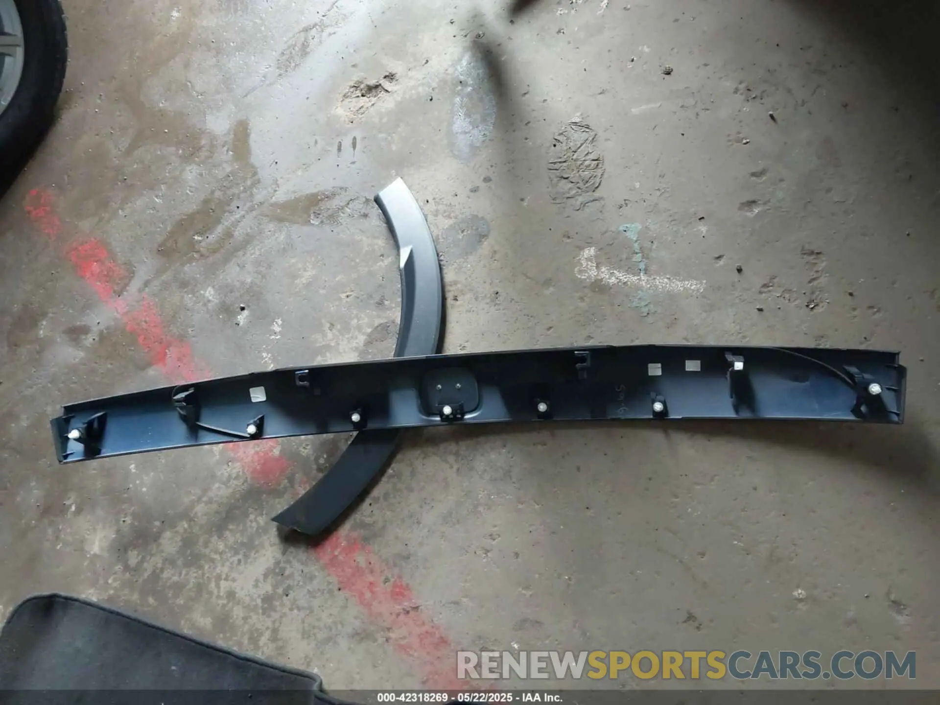 12 Photograph of a damaged car 7FARS4H77PE006906 HONDA CR-V 2023
