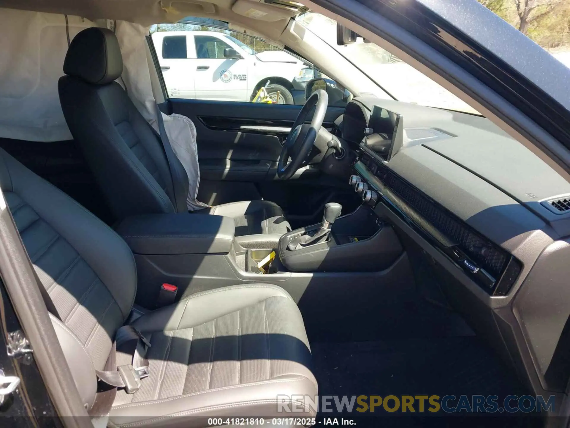 5 Photograph of a damaged car 7FARS4H77PE012706 HONDA CR-V 2023