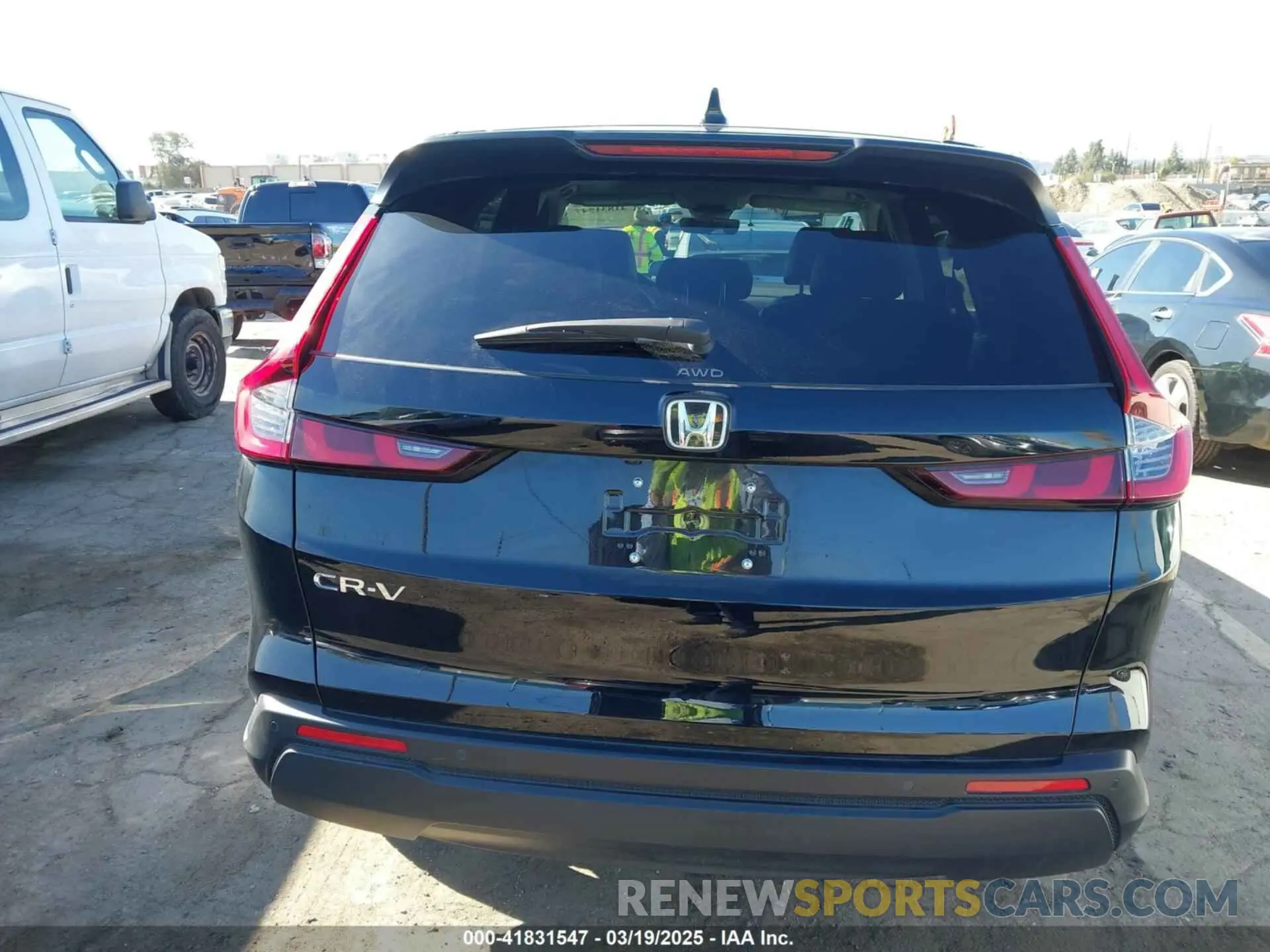 17 Photograph of a damaged car 7FARS4H79PE023741 HONDA CR-V 2023