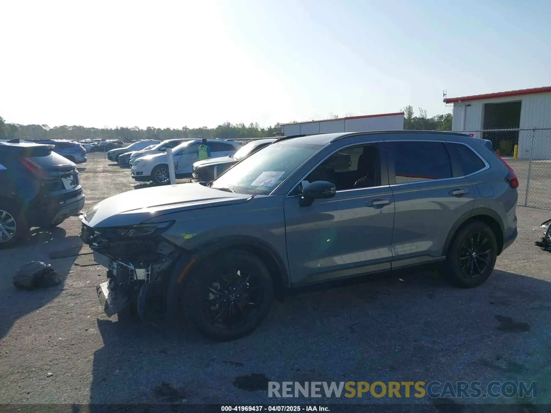 2 Photograph of a damaged car 7FARS5H53PE002422 HONDA CR-V 2023