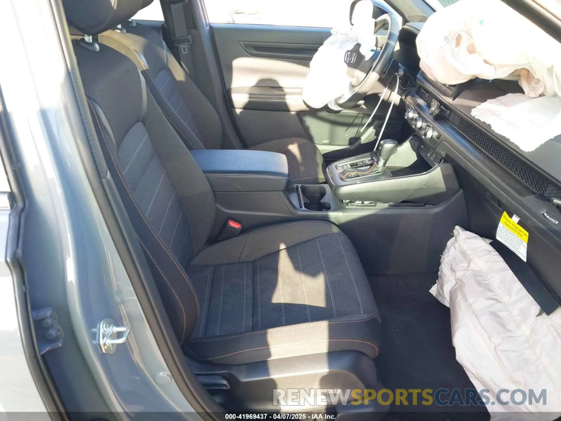 5 Photograph of a damaged car 7FARS5H53PE002422 HONDA CR-V 2023