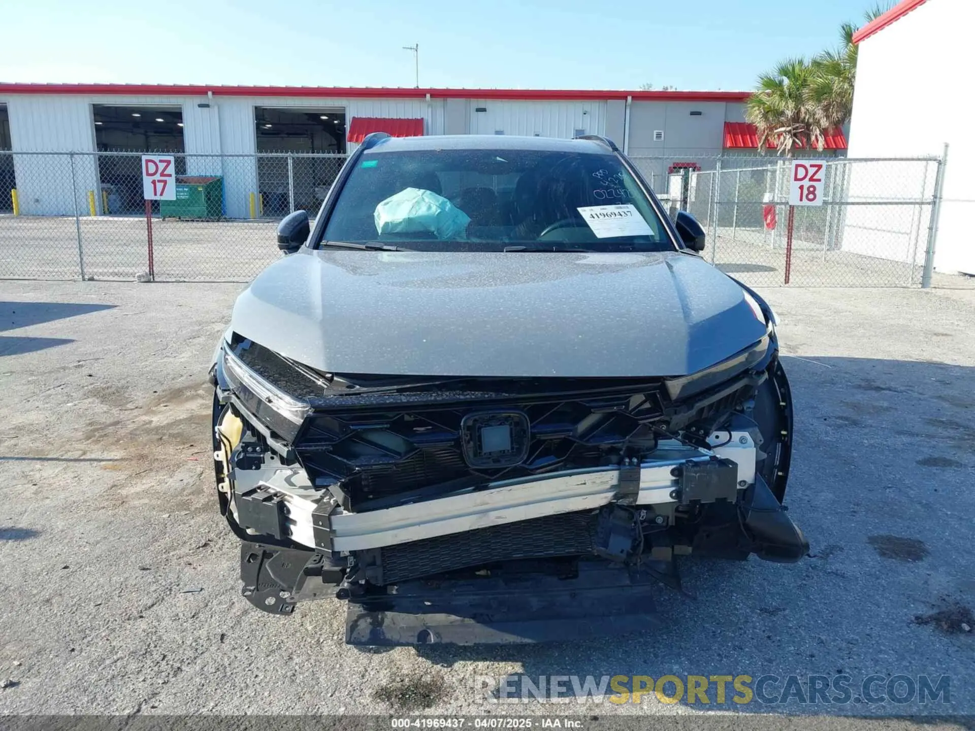 6 Photograph of a damaged car 7FARS5H53PE002422 HONDA CR-V 2023