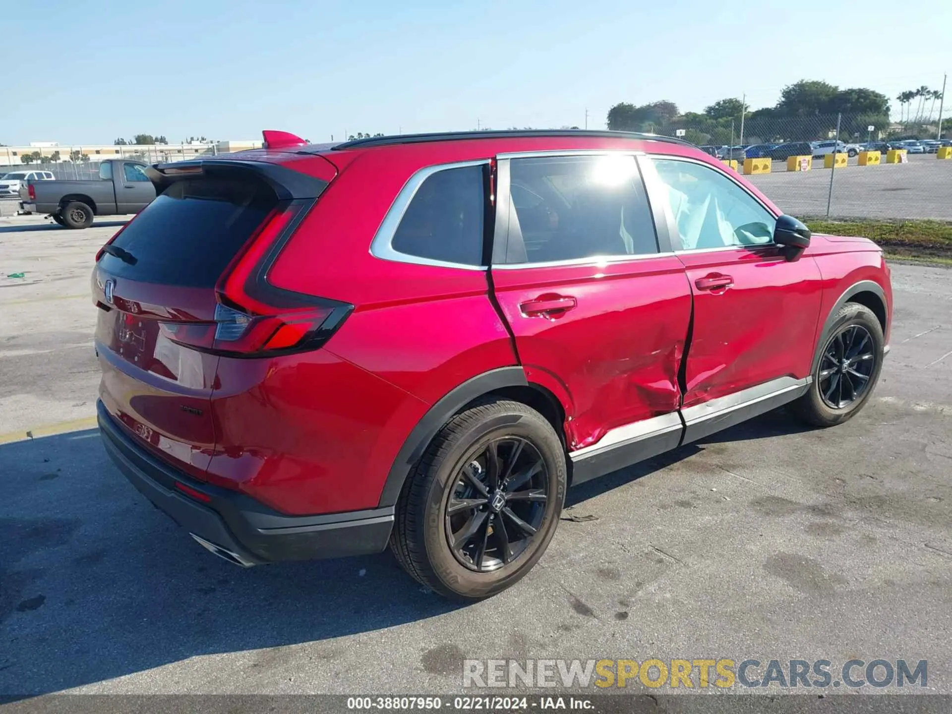 4 Photograph of a damaged car 7FARS5H54PE006401 HONDA CR-V 2023