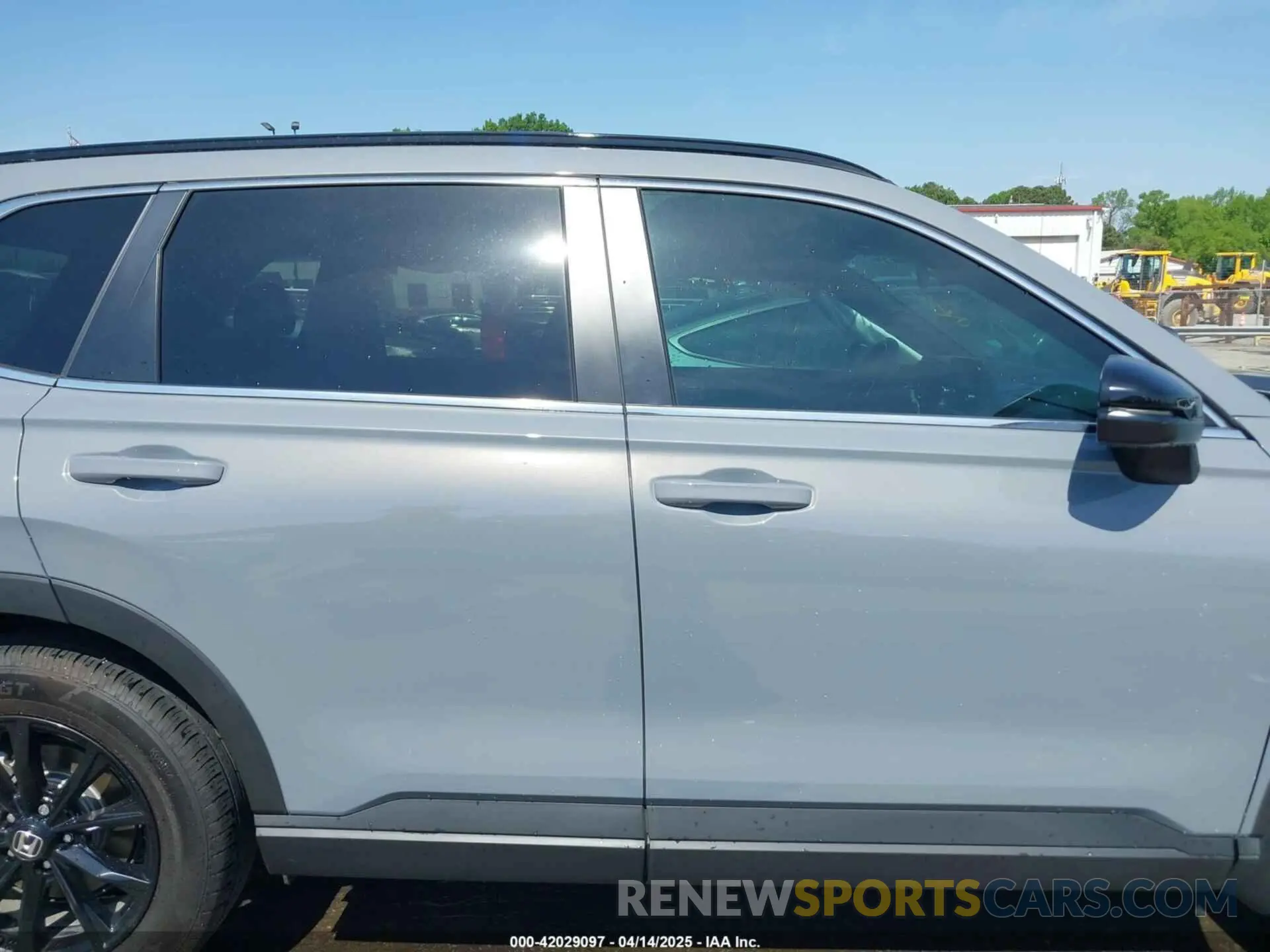 14 Photograph of a damaged car 7FARS5H54PE013381 HONDA CR-V 2023