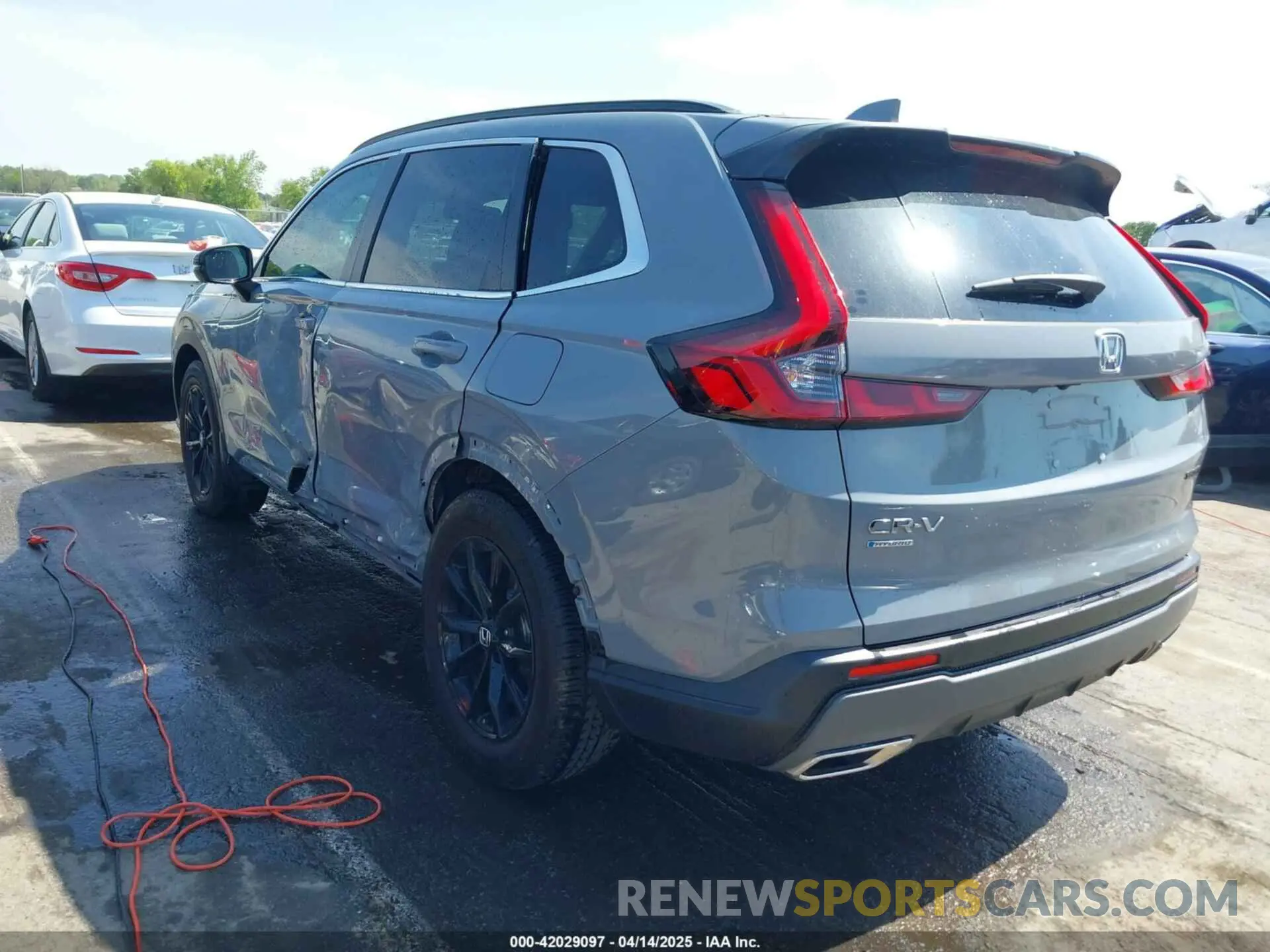 3 Photograph of a damaged car 7FARS5H54PE013381 HONDA CR-V 2023