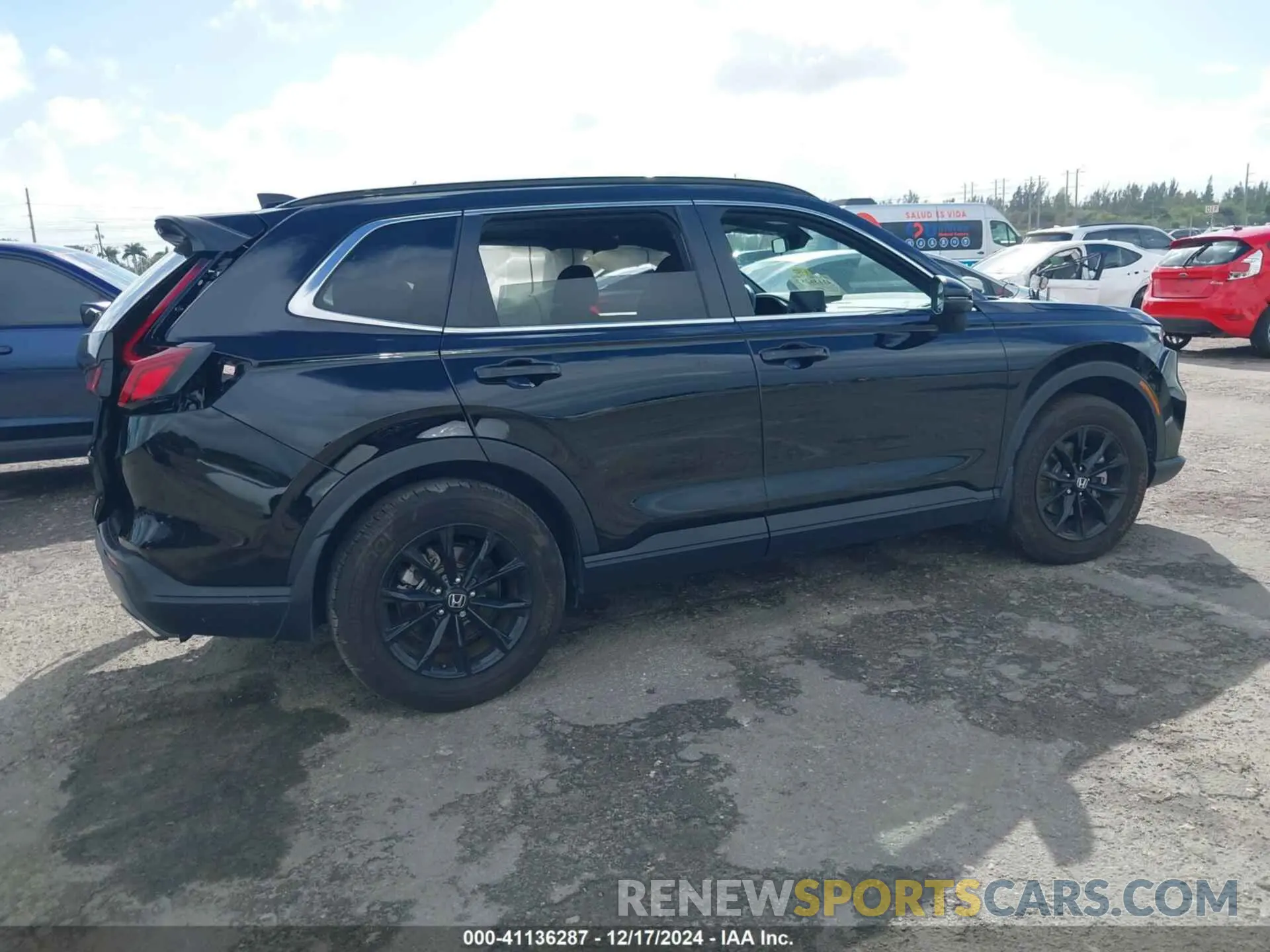 4 Photograph of a damaged car 7FARS5H56PE003032 HONDA CR-V 2023