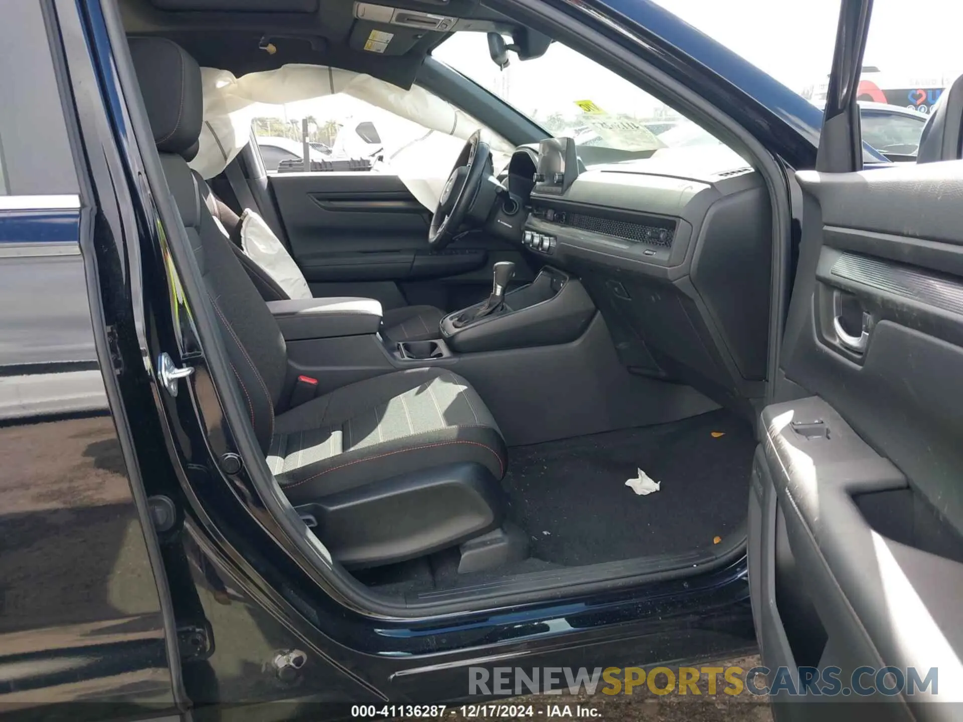 5 Photograph of a damaged car 7FARS5H56PE003032 HONDA CR-V 2023