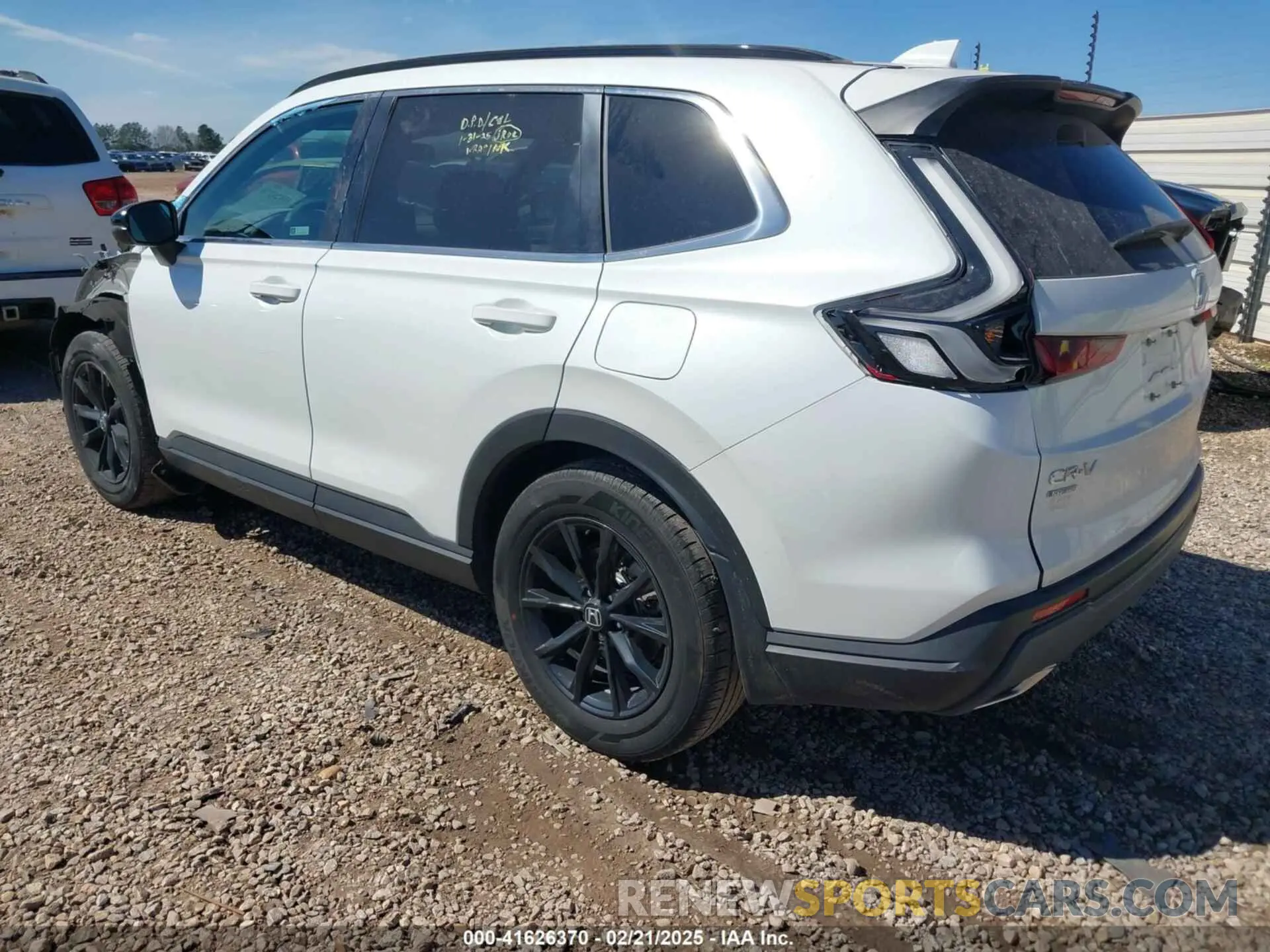 3 Photograph of a damaged car 7FARS5H59PE007365 HONDA CR-V 2023