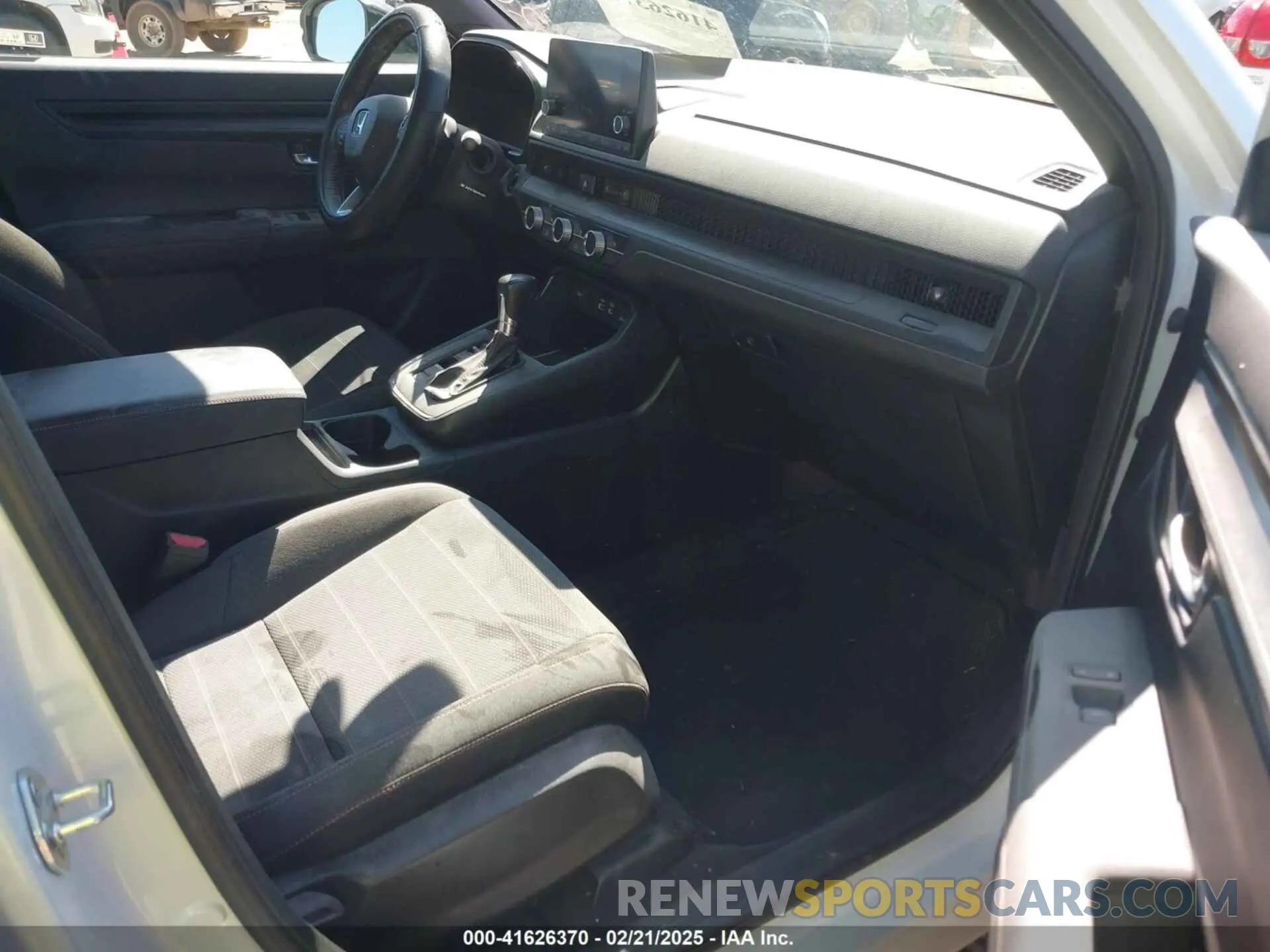 5 Photograph of a damaged car 7FARS5H59PE007365 HONDA CR-V 2023