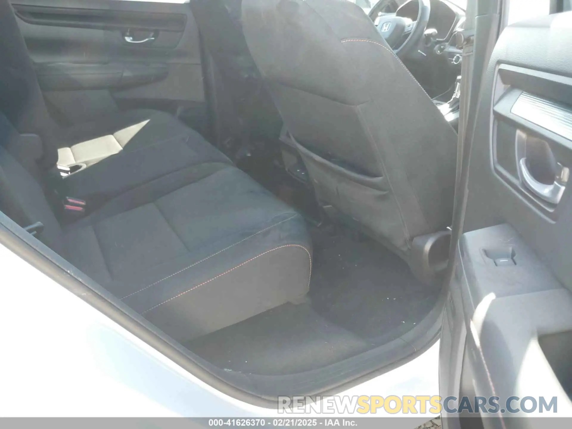 8 Photograph of a damaged car 7FARS5H59PE007365 HONDA CR-V 2023