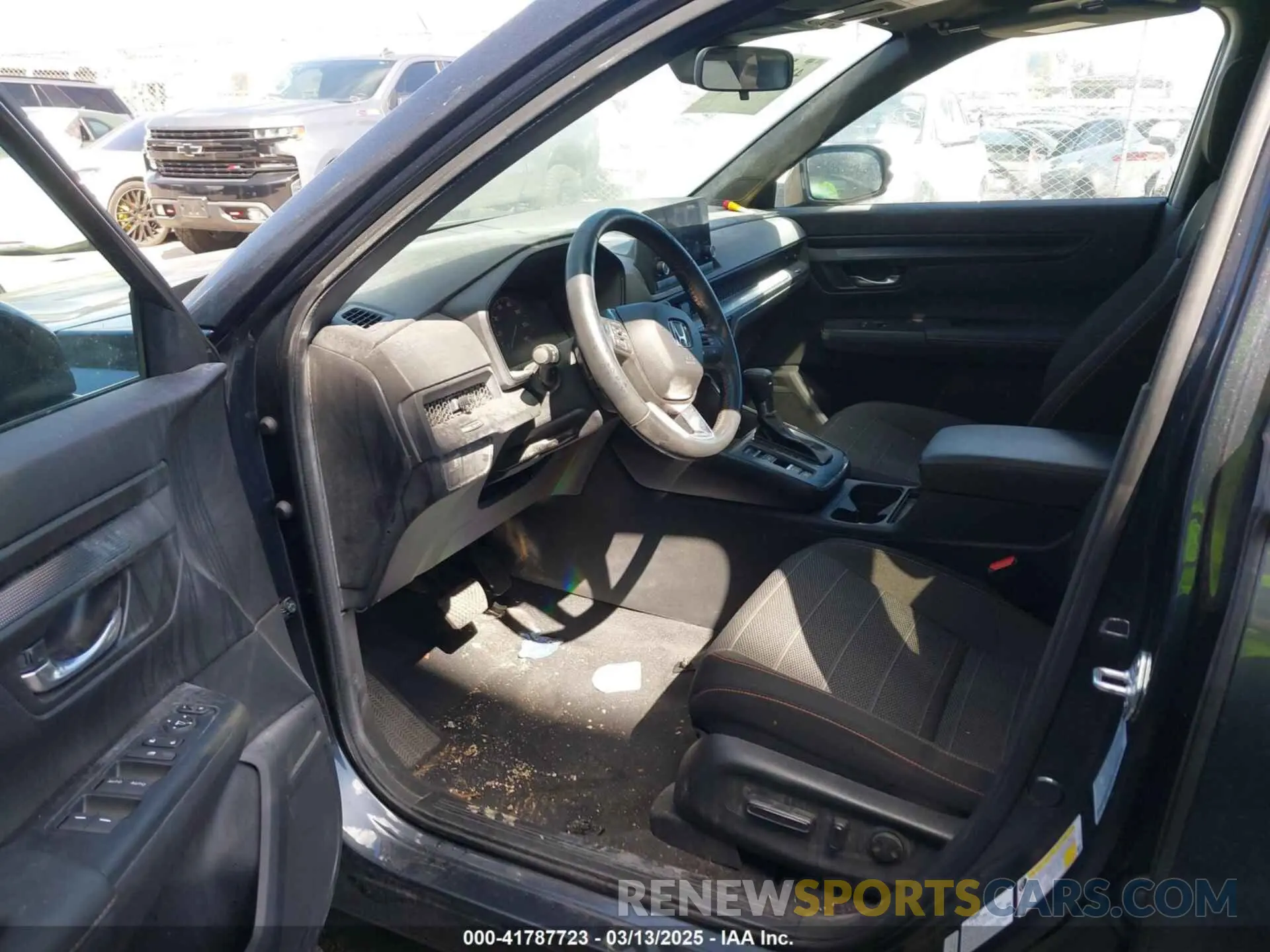 19 Photograph of a damaged car 7FARS6H52PE035384 HONDA CR-V 2023