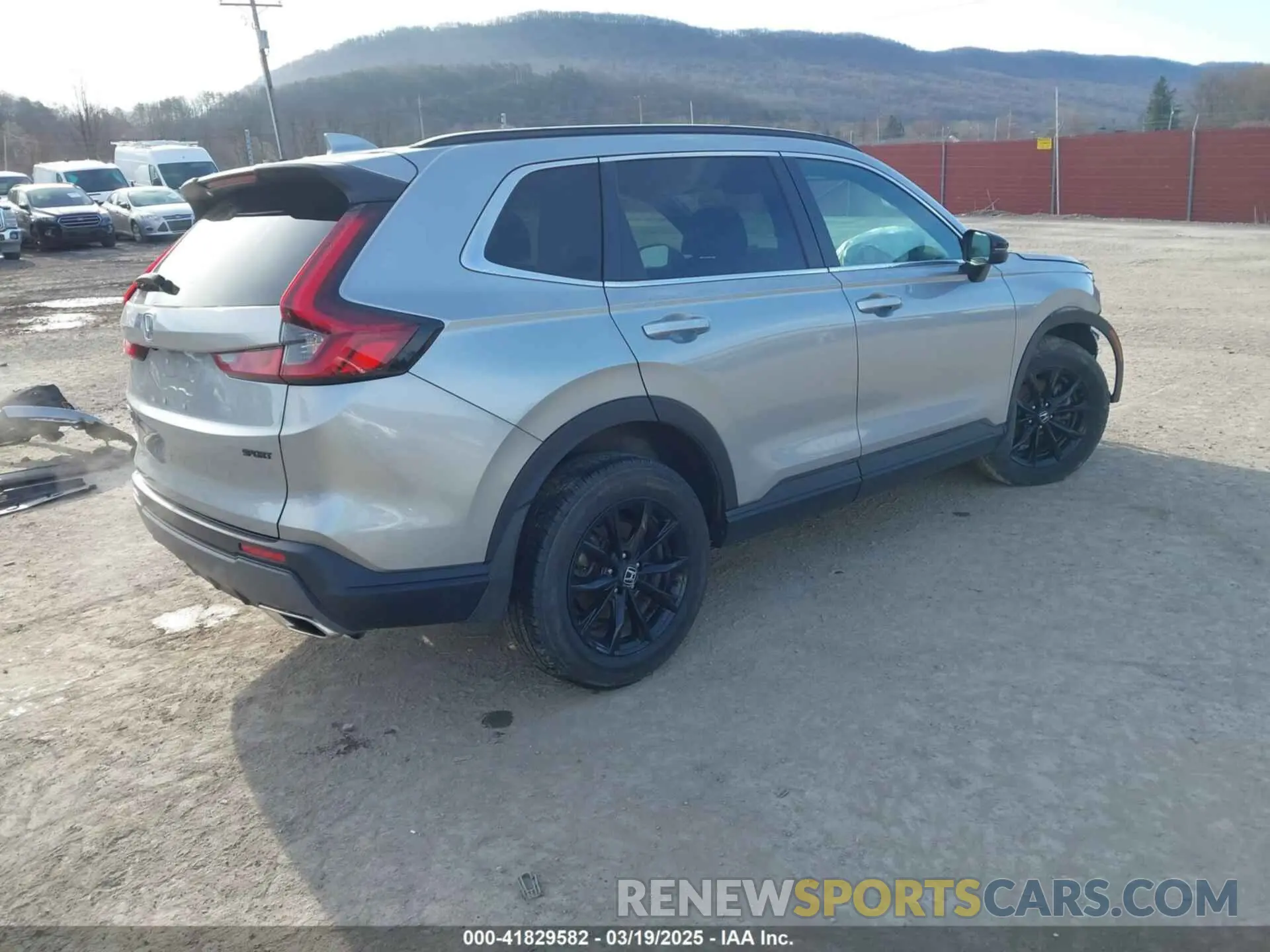 4 Photograph of a damaged car 7FARS6H57PE023781 HONDA CR-V 2023