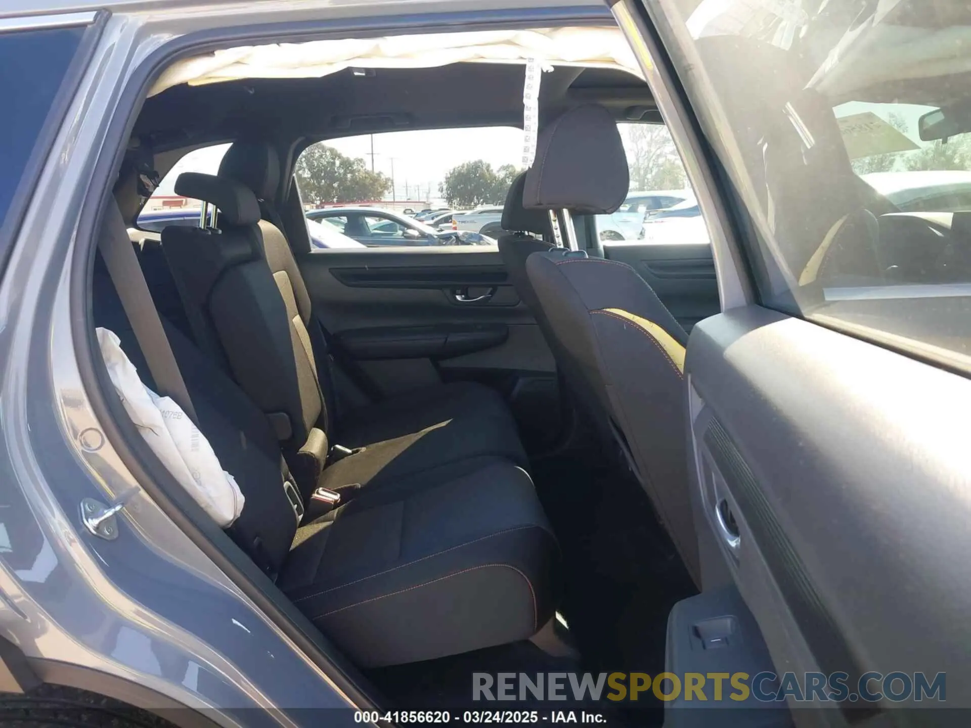 8 Photograph of a damaged car 7FARS6H5XPE033902 HONDA CR-V 2023