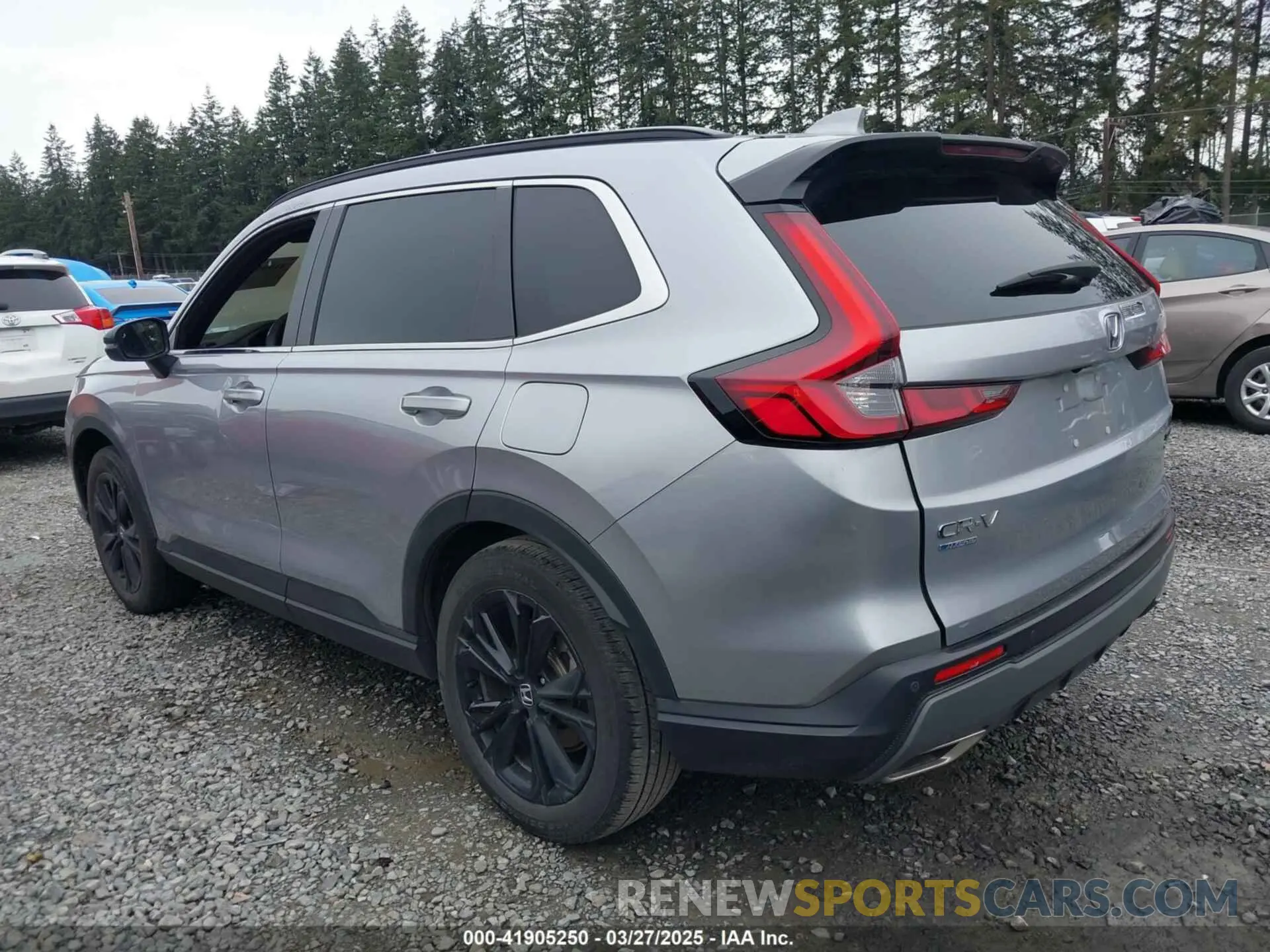 3 Photograph of a damaged car 7FARS6H90PE017288 HONDA CR-V 2023