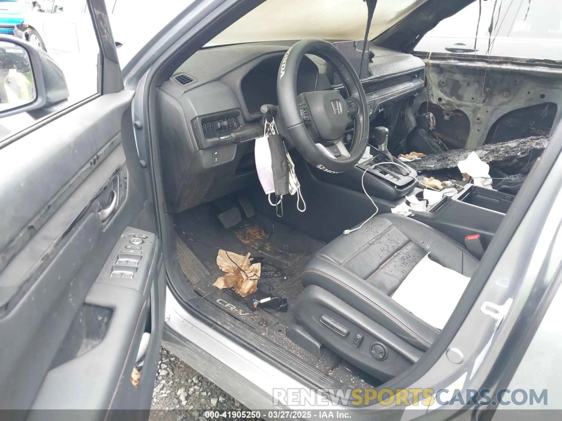 5 Photograph of a damaged car 7FARS6H90PE017288 HONDA CR-V 2023