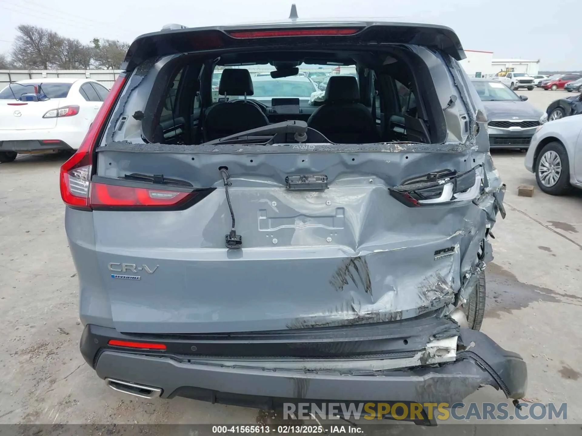 19 Photograph of a damaged car 7FARS6H95PE006643 HONDA CR-V 2023