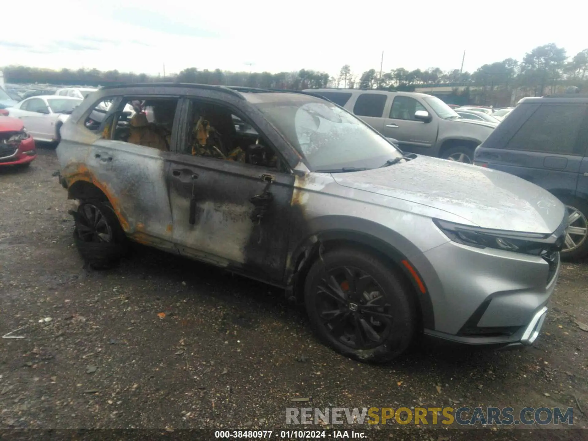 1 Photograph of a damaged car 7FARS6H97PE023427 HONDA CR-V 2023