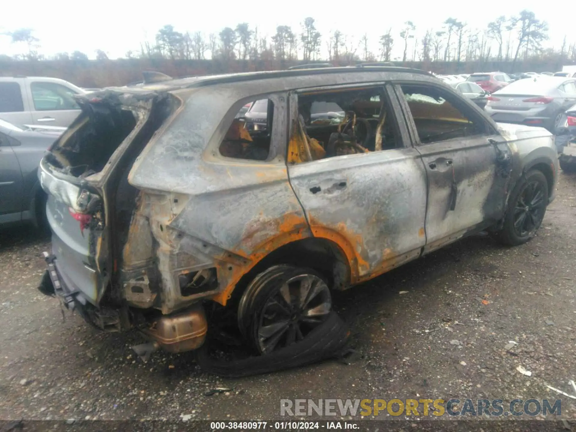4 Photograph of a damaged car 7FARS6H97PE023427 HONDA CR-V 2023