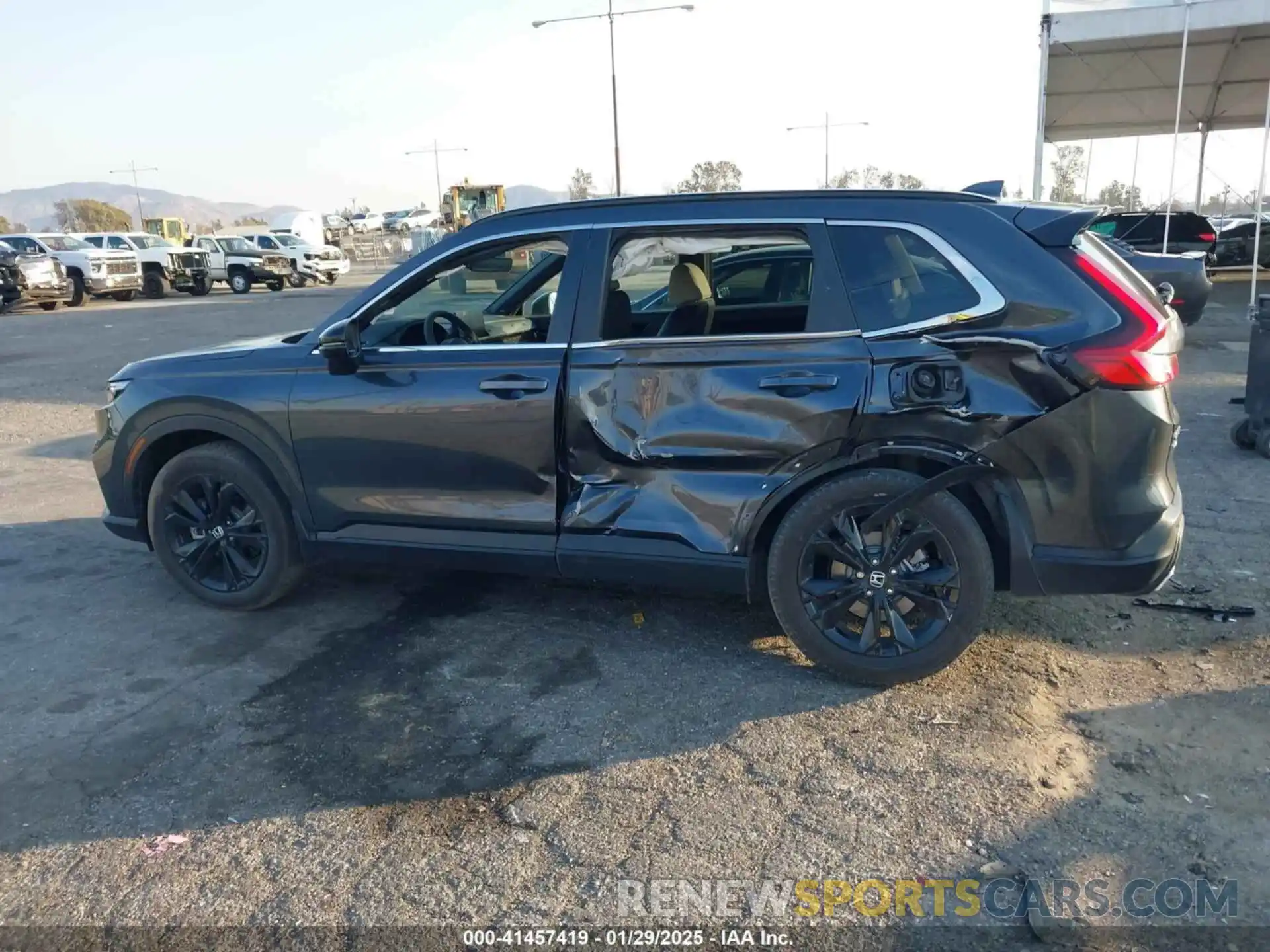 14 Photograph of a damaged car 7FARS6H98PE014316 HONDA CR-V 2023