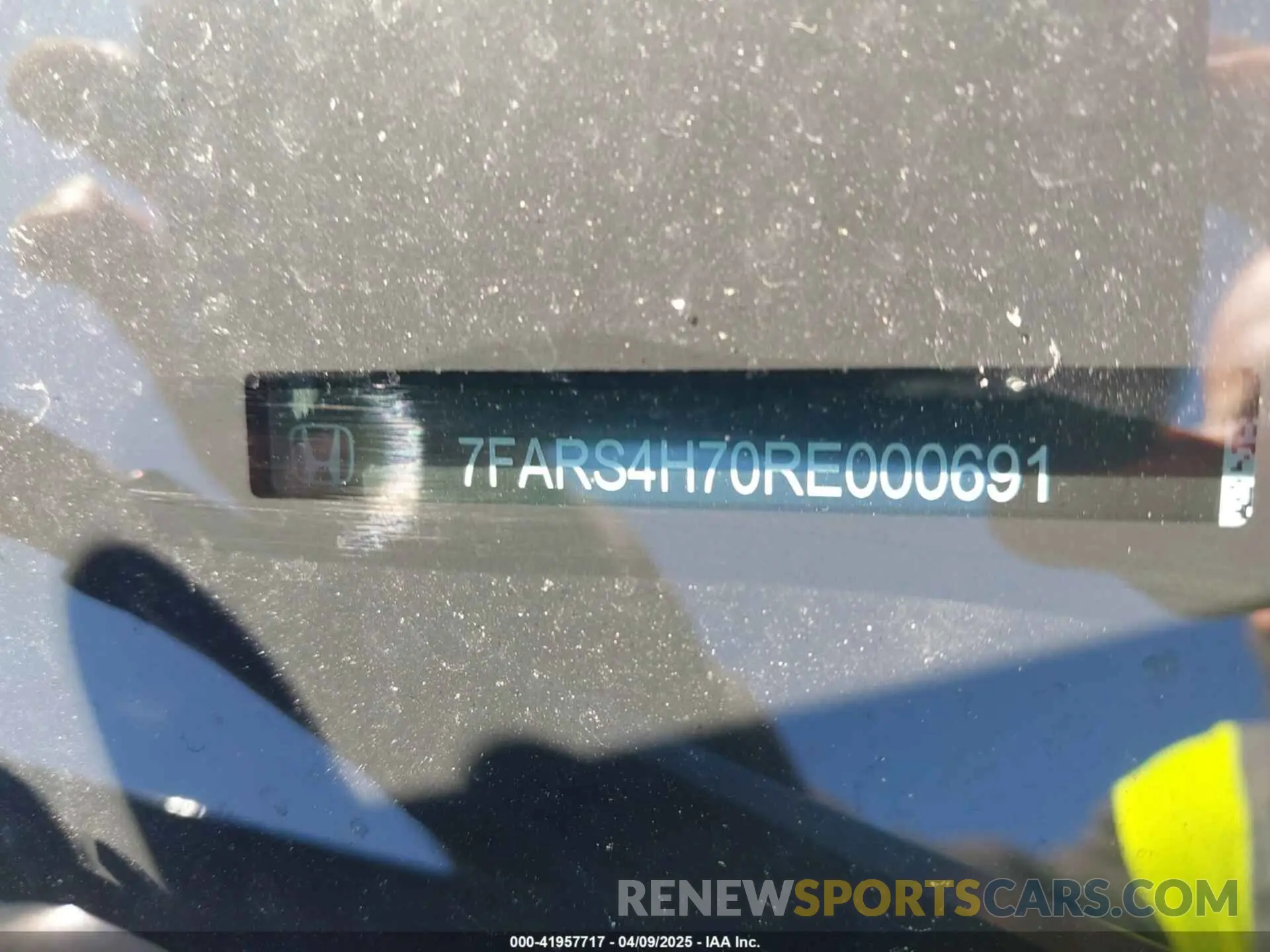 18 Photograph of a damaged car 07FARS4H70RE00069 HONDA CR-V 2024