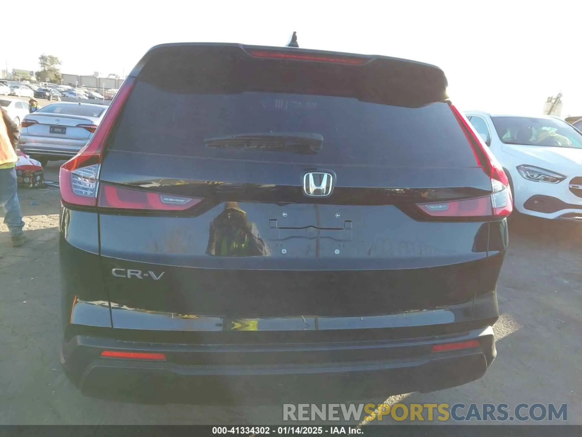 15 Photograph of a damaged car 2HKRS3H26RH319198 HONDA CR-V 2024