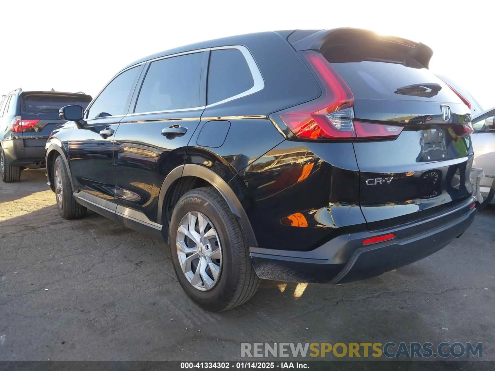 3 Photograph of a damaged car 2HKRS3H26RH319198 HONDA CR-V 2024