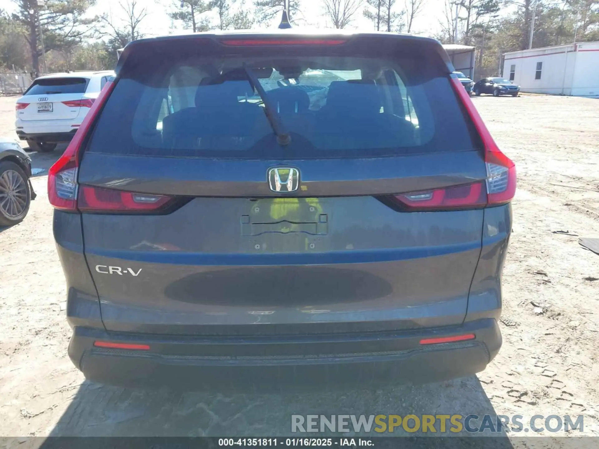 16 Photograph of a damaged car 2HKRS3H27RH317346 HONDA CR-V 2024
