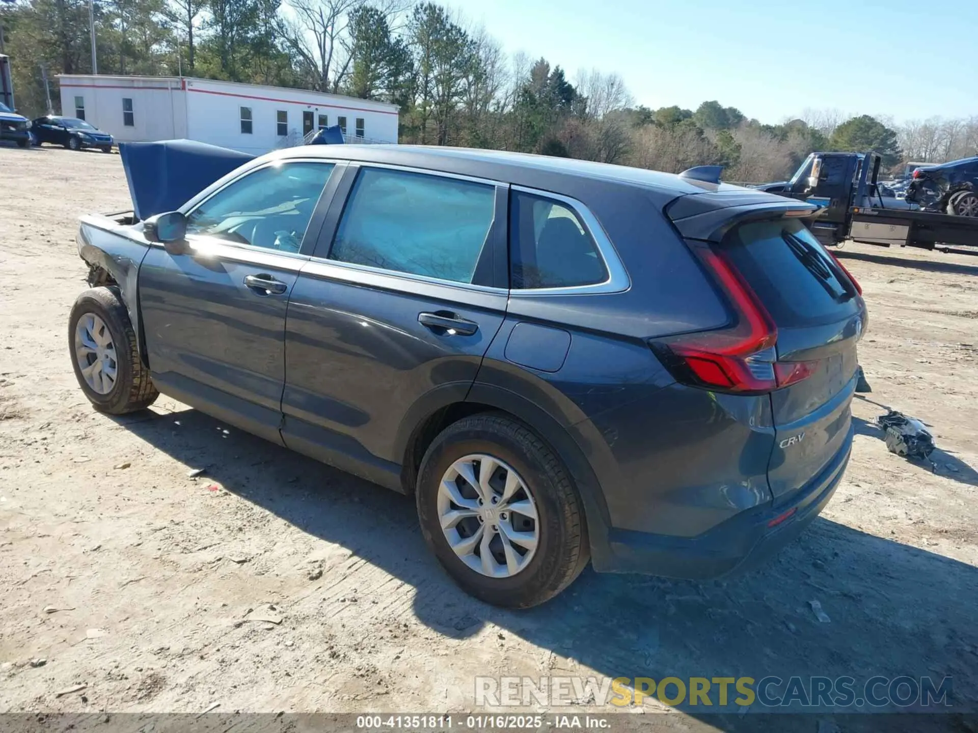3 Photograph of a damaged car 2HKRS3H27RH317346 HONDA CR-V 2024