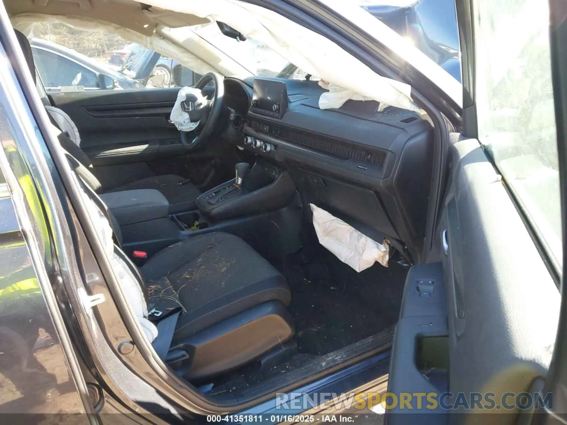 5 Photograph of a damaged car 2HKRS3H27RH317346 HONDA CR-V 2024