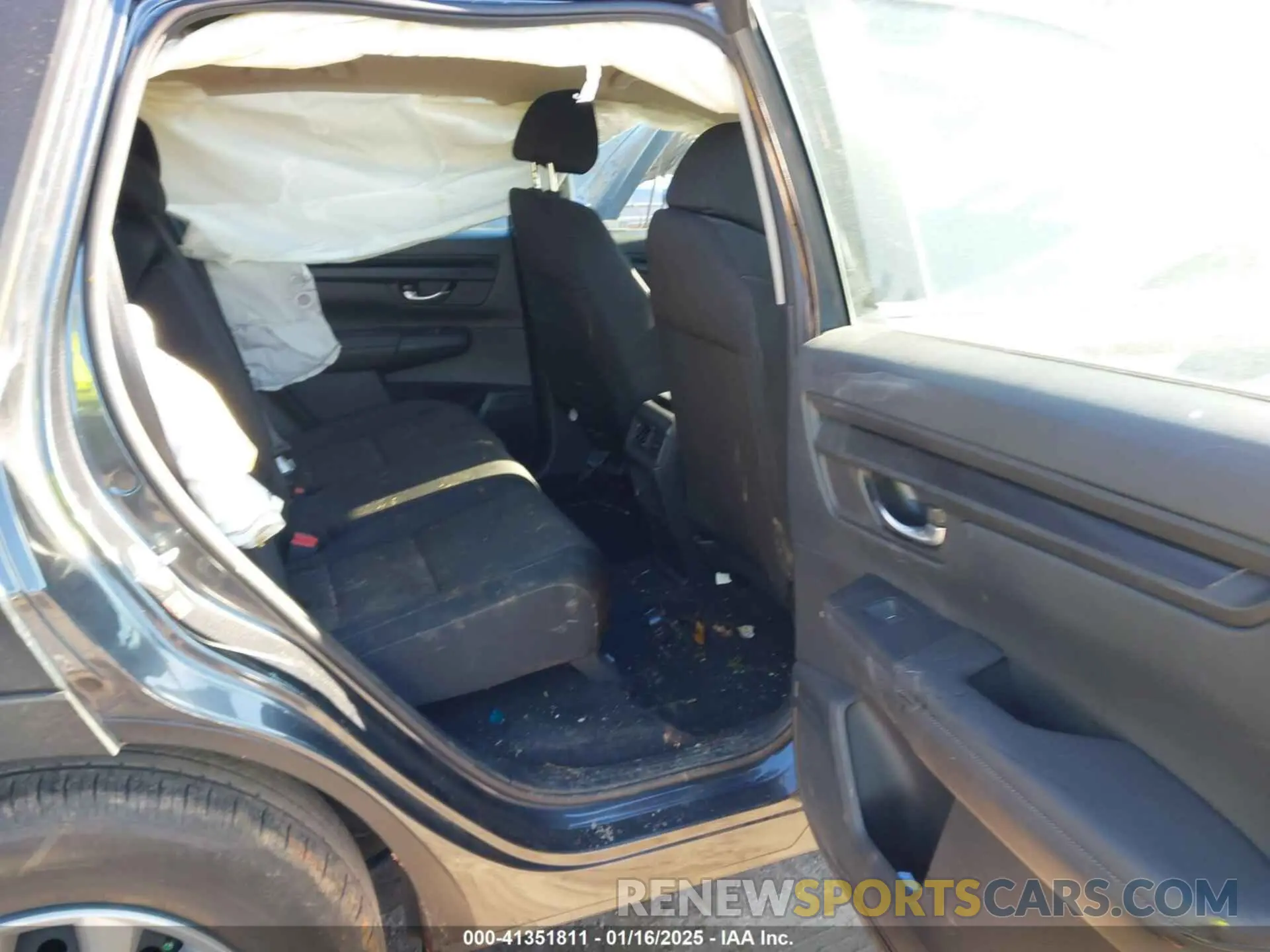 8 Photograph of a damaged car 2HKRS3H27RH317346 HONDA CR-V 2024