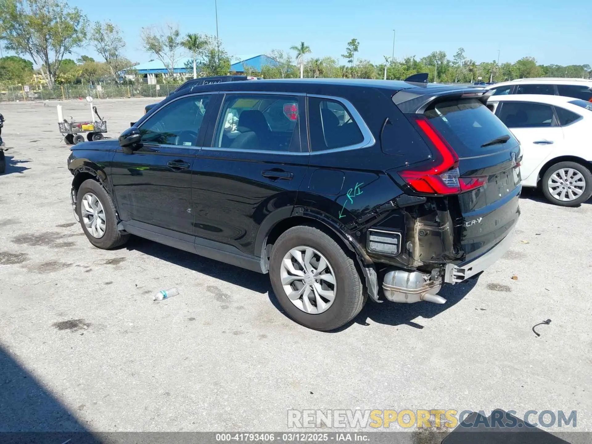 3 Photograph of a damaged car 2HKRS3H2XRH332343 HONDA CR-V 2024