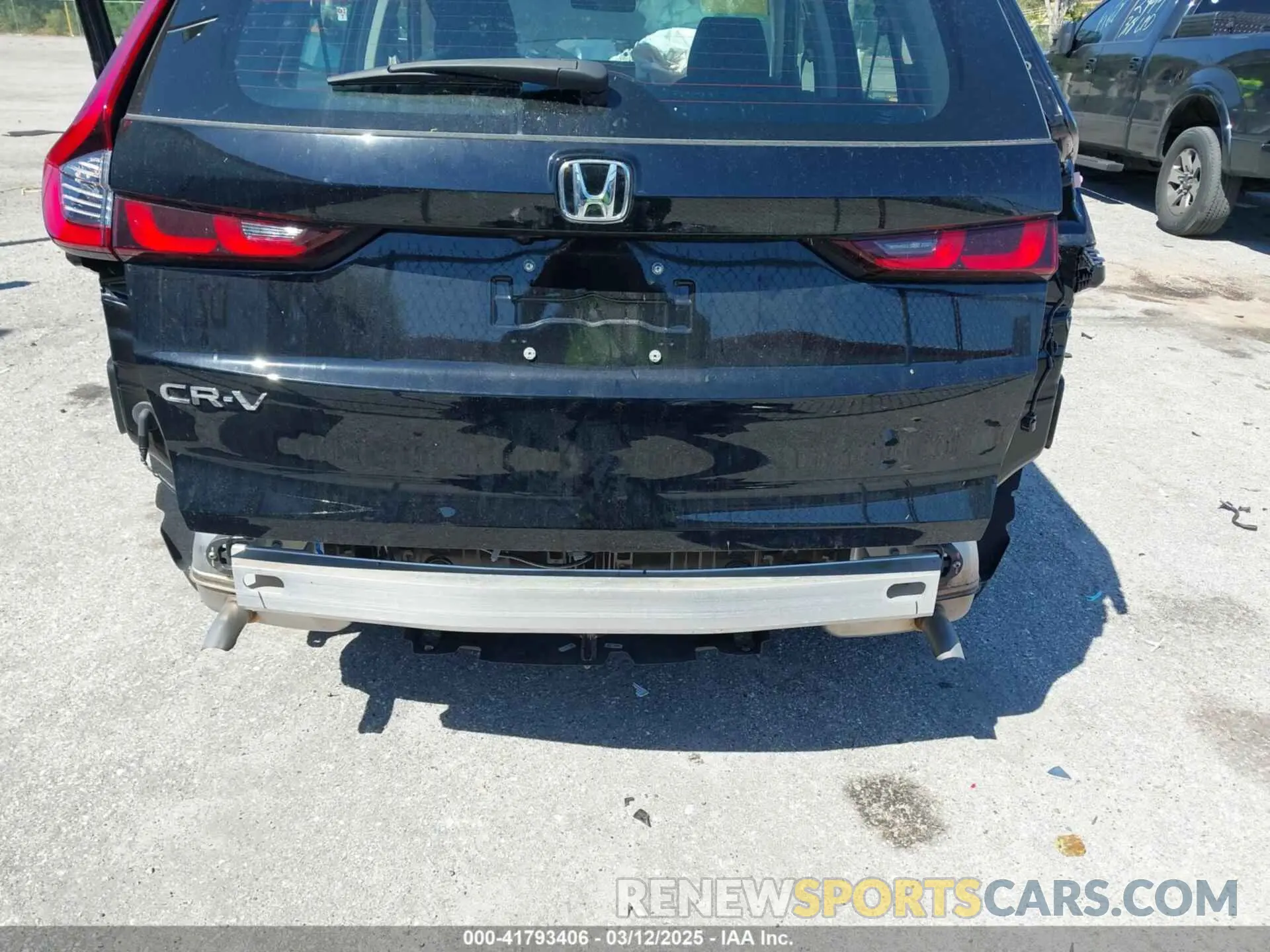6 Photograph of a damaged car 2HKRS3H2XRH332343 HONDA CR-V 2024
