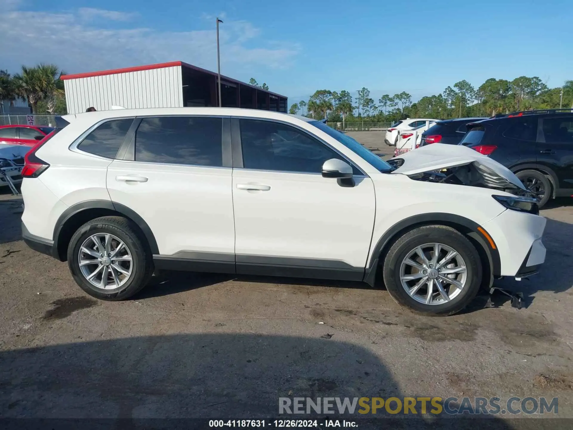 13 Photograph of a damaged car 2HKRS3H43RH311688 HONDA CR-V 2024