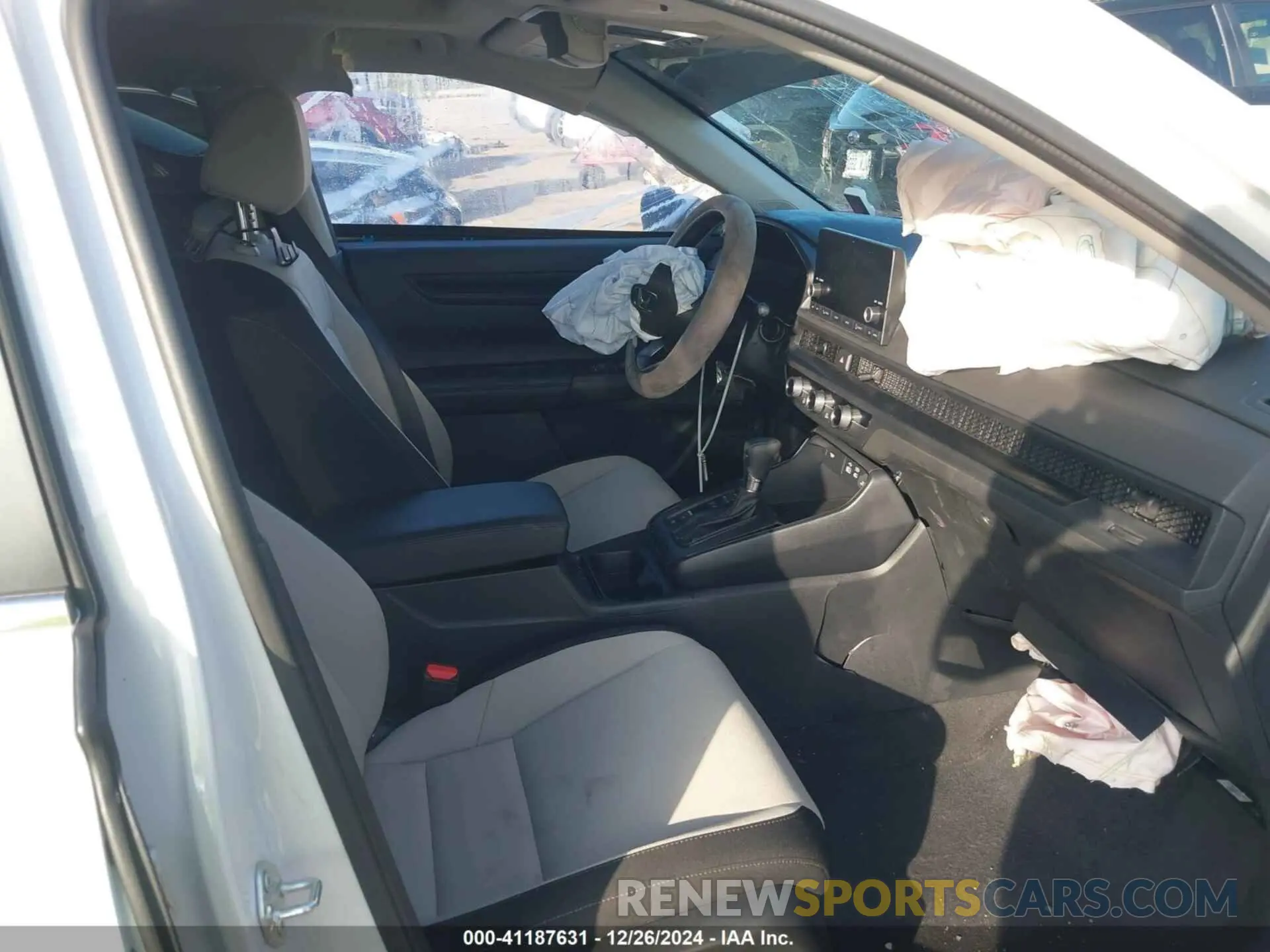 5 Photograph of a damaged car 2HKRS3H43RH311688 HONDA CR-V 2024