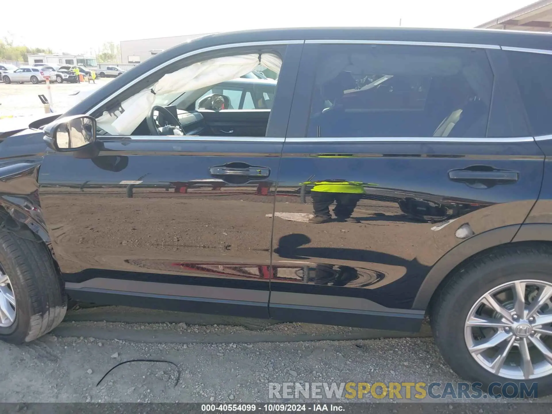 14 Photograph of a damaged car 2HKRS3H44RH318830 HONDA CR-V 2024